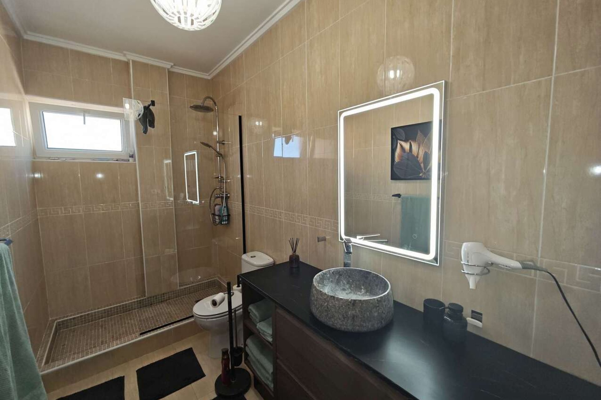 Revente - Villa -
Sax - Inland