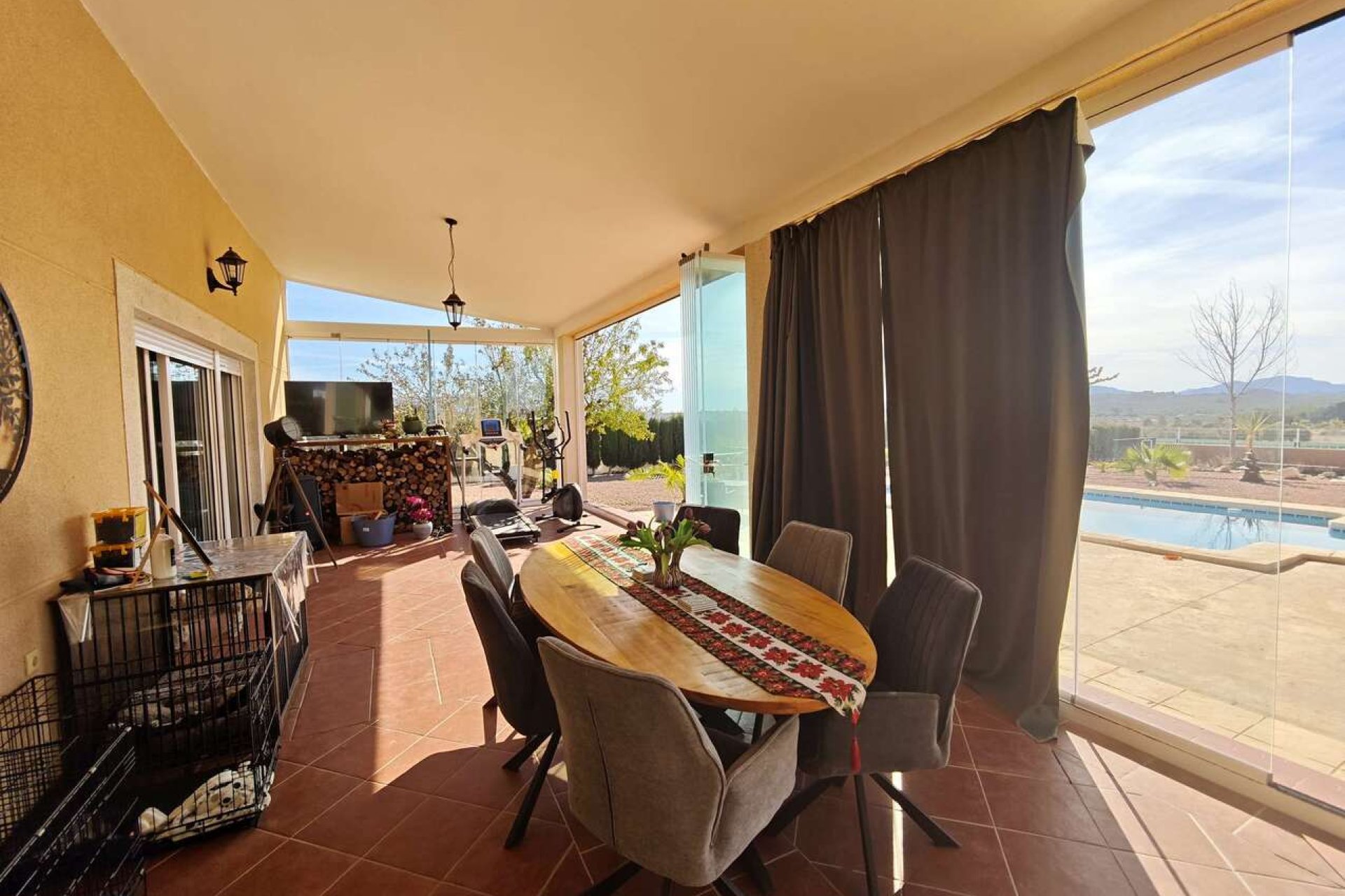 Revente - Villa -
Sax - Inland