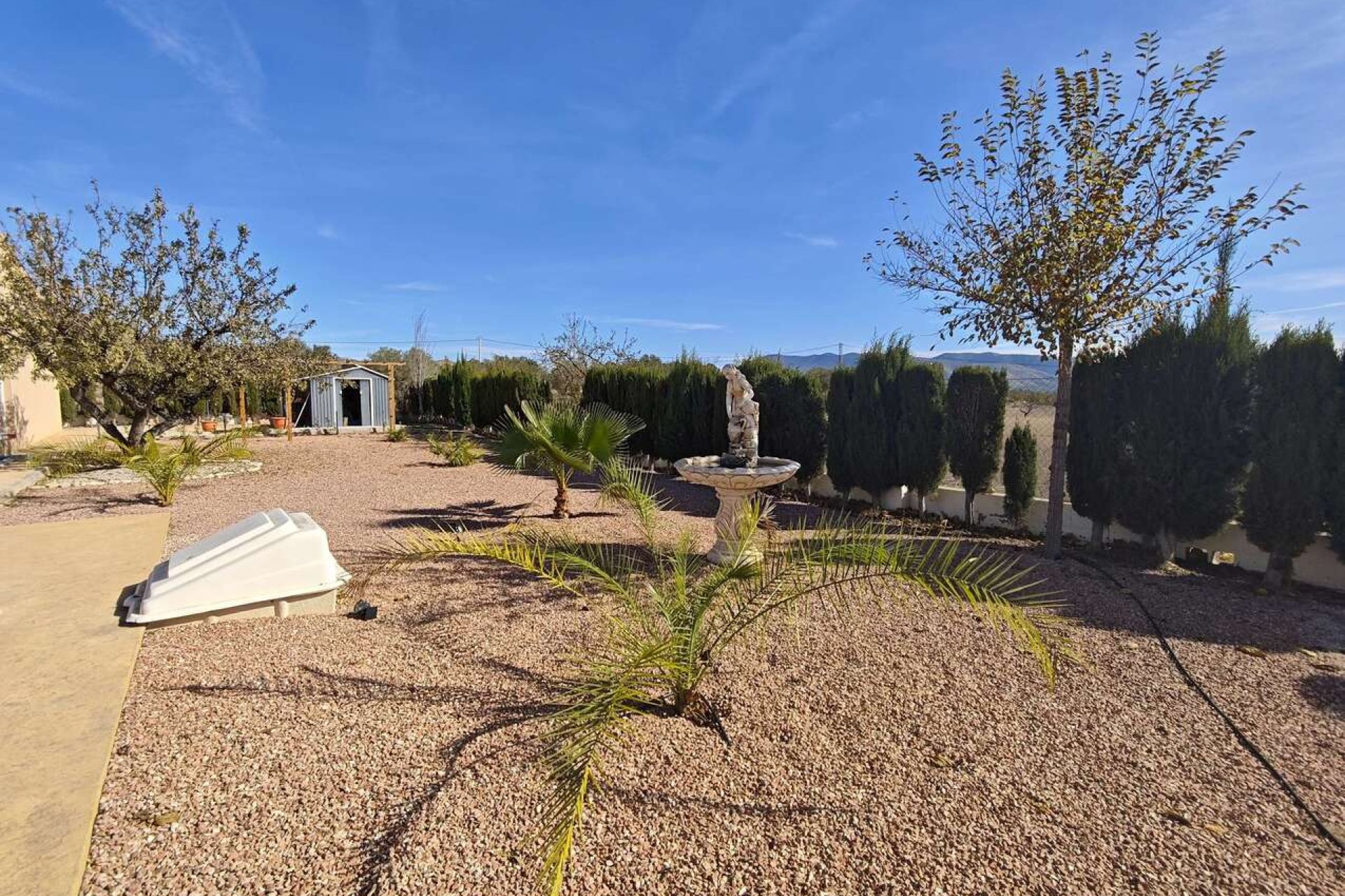 Revente - Villa -
Sax - Inland