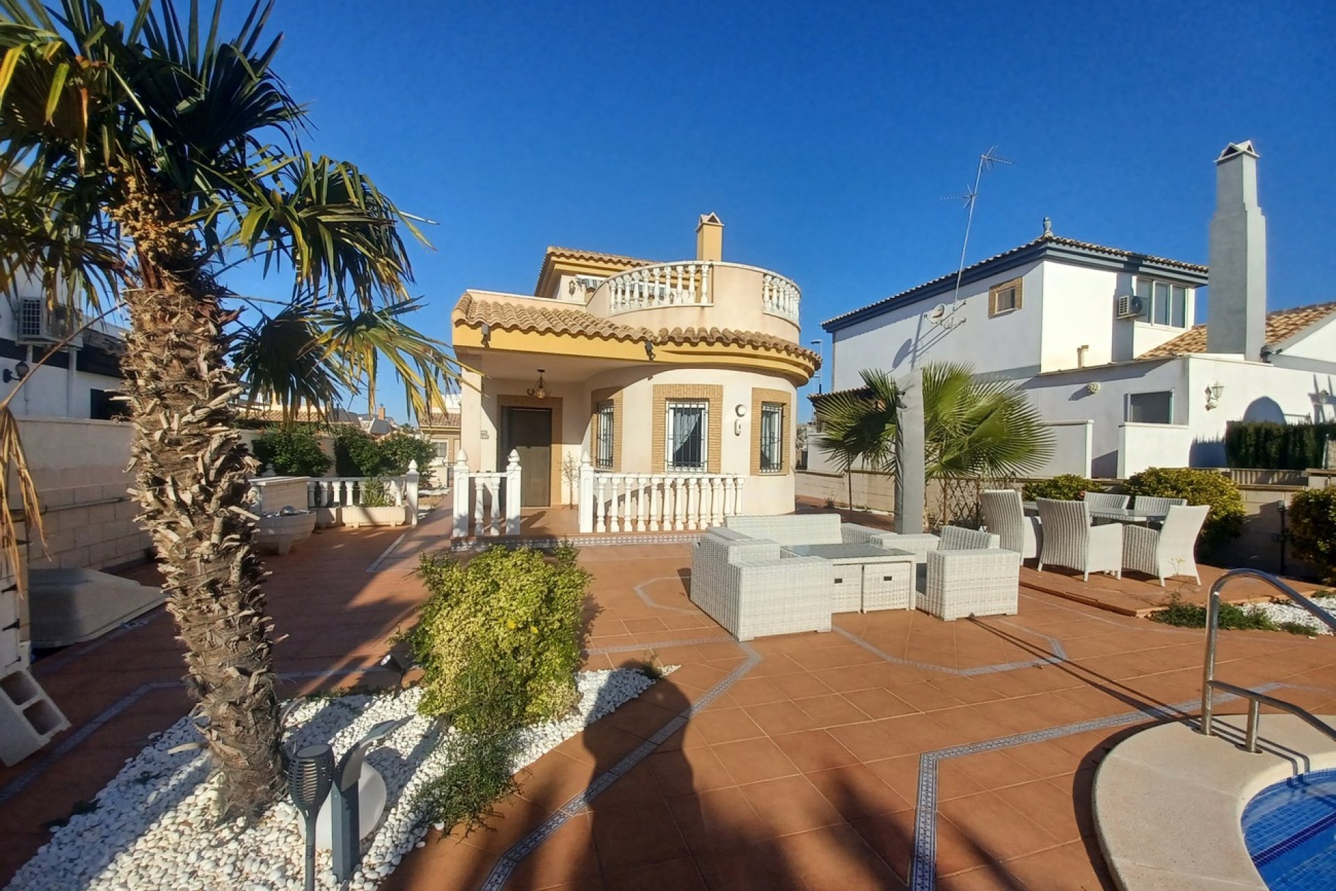 Revente - Villa -
Sucina - Inland