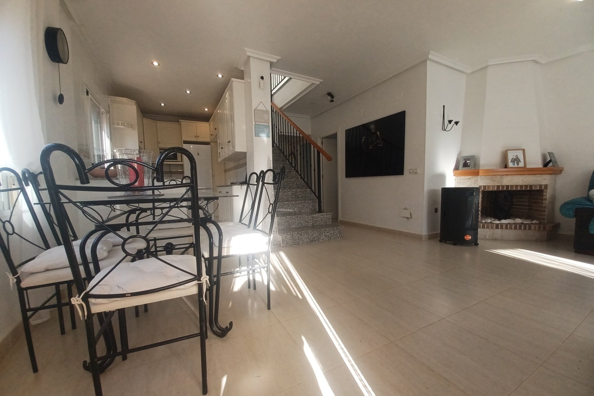 Revente - Villa -
Sucina - Inland