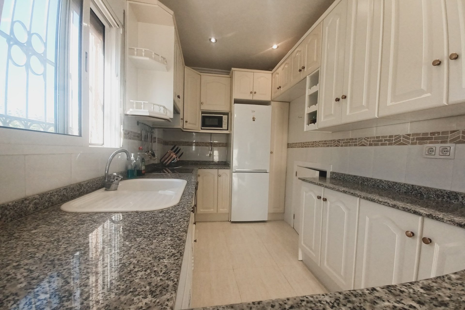 Revente - Villa -
Sucina - Inland