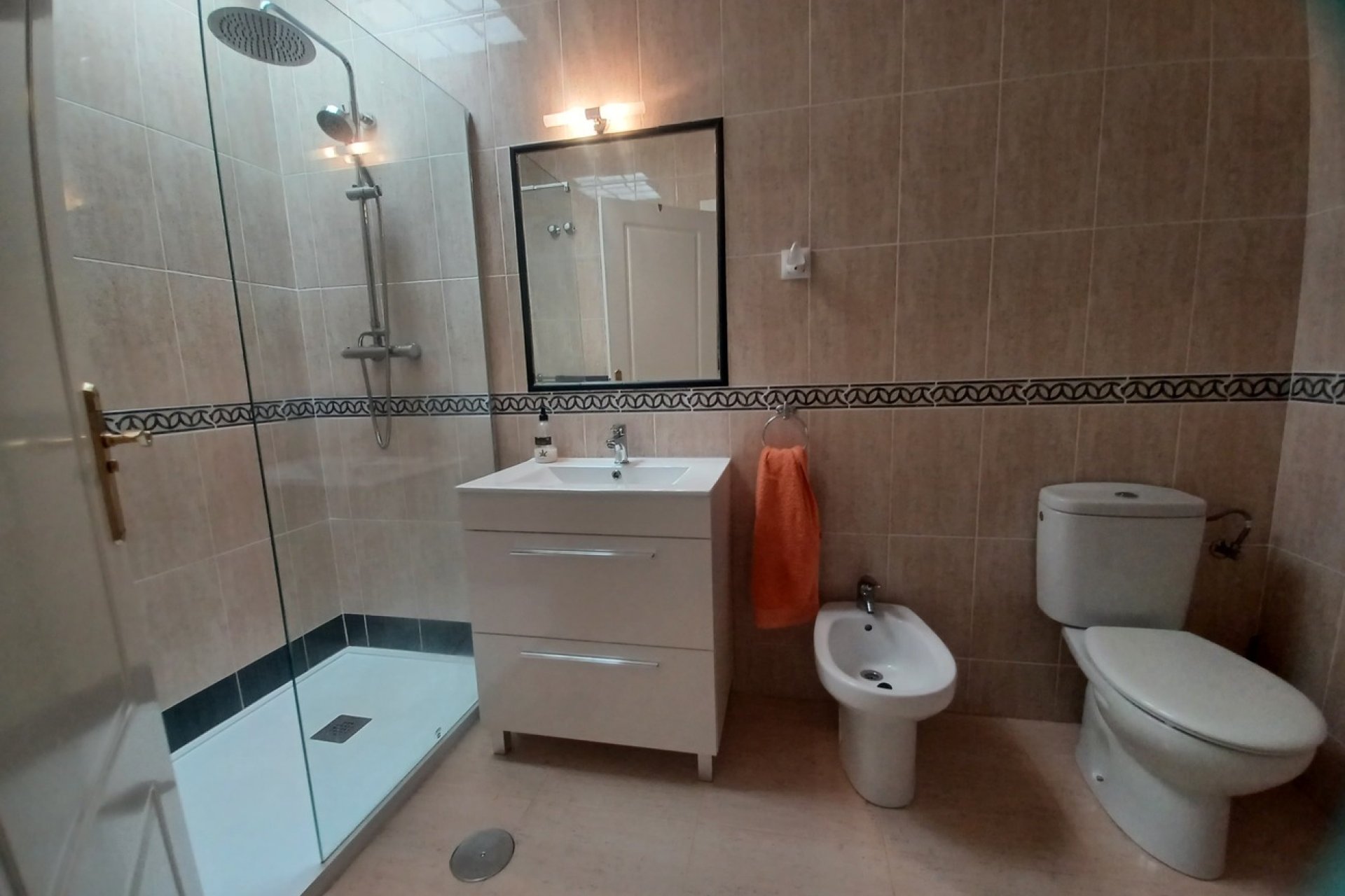 Revente - Villa -
Sucina - Inland