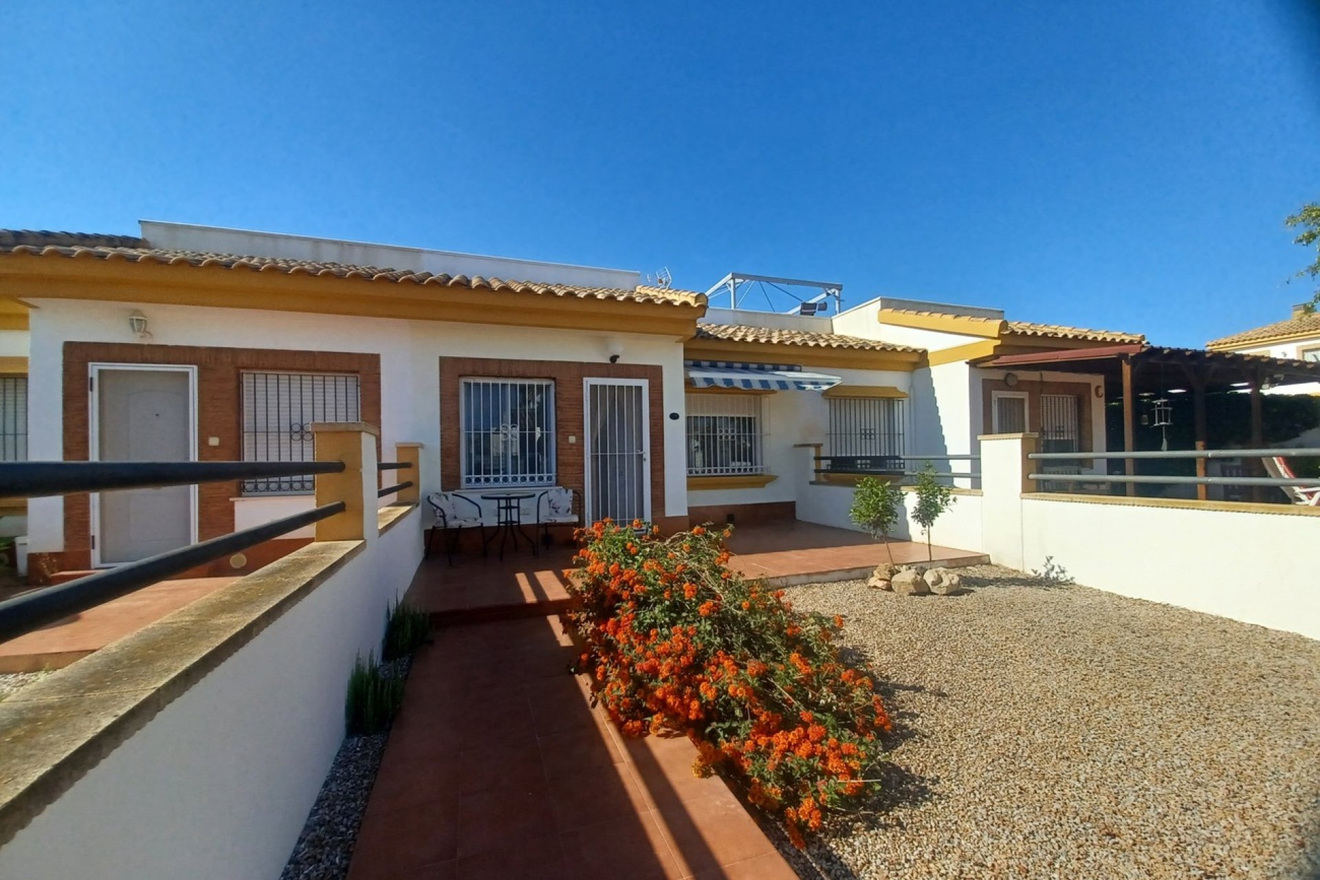 Revente - Villa -
Sucina - Inland