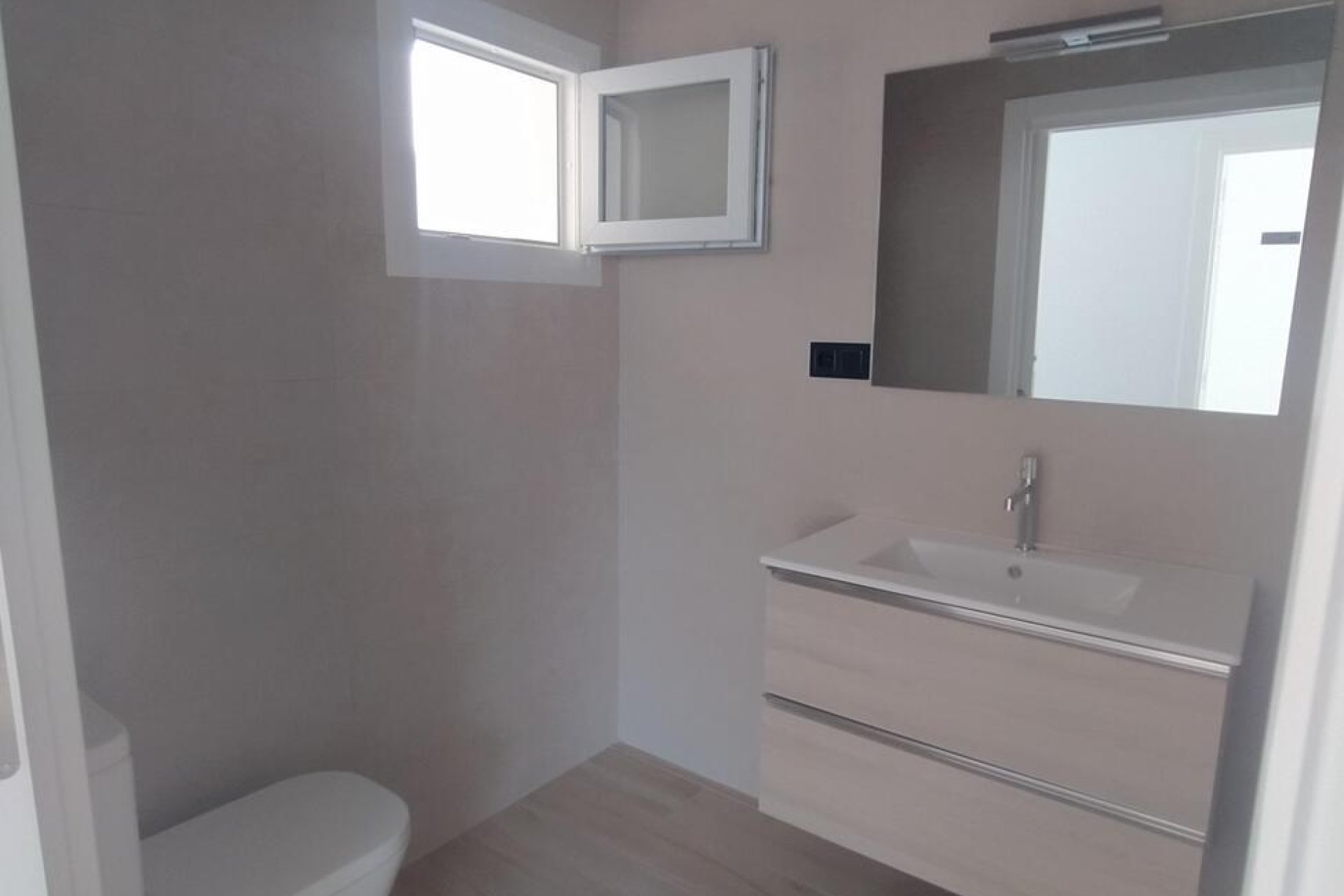 Revente - Villa -
Torrevieja - Aguas Nuevas