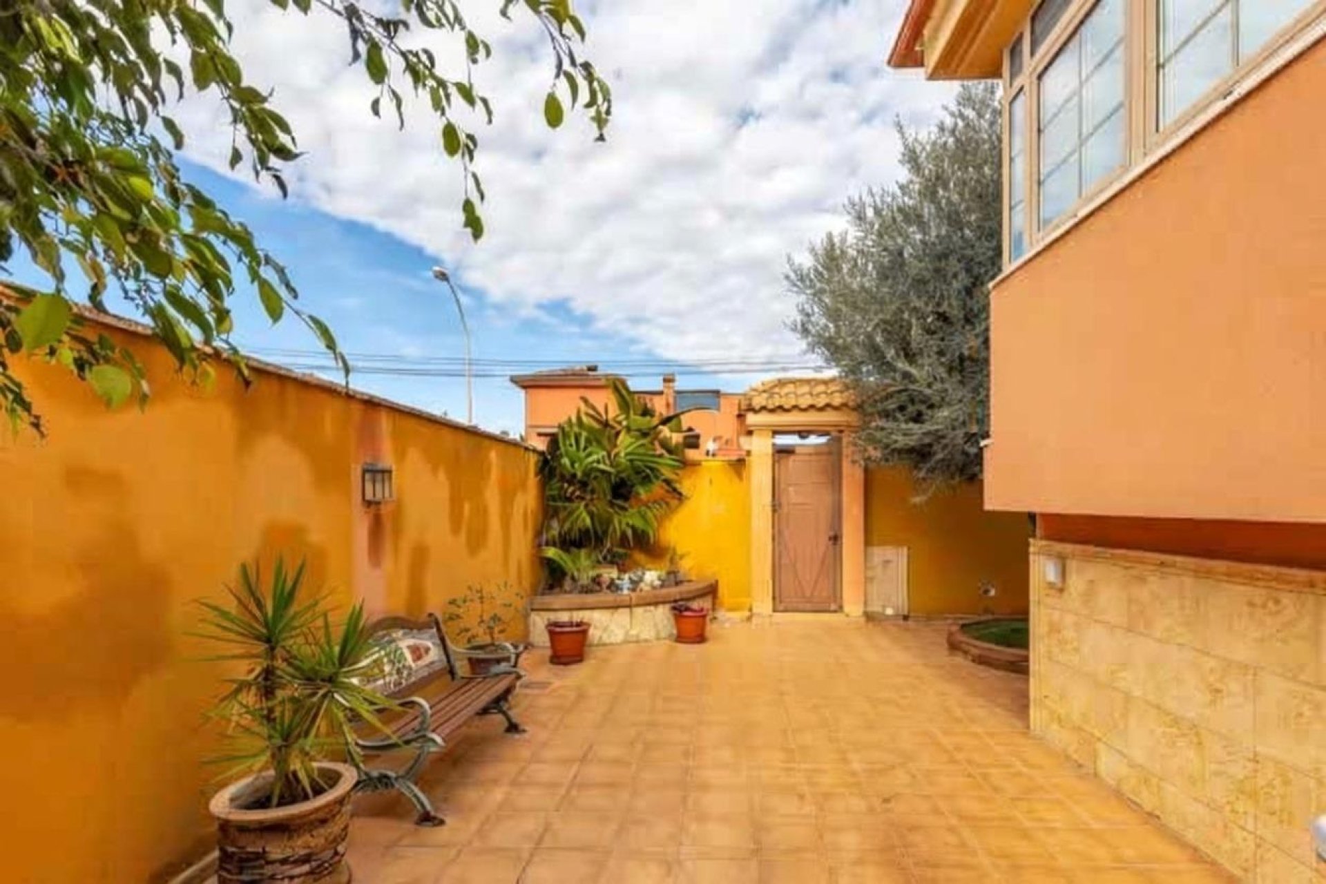 Revente - Villa -
Torrevieja - Aguas Nuevas