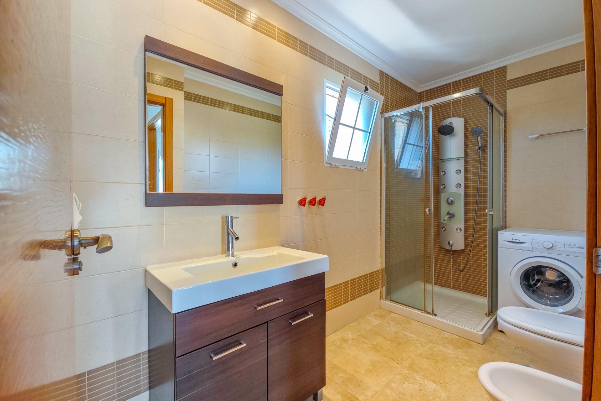 Revente - Villa -
Torrevieja - La Mata