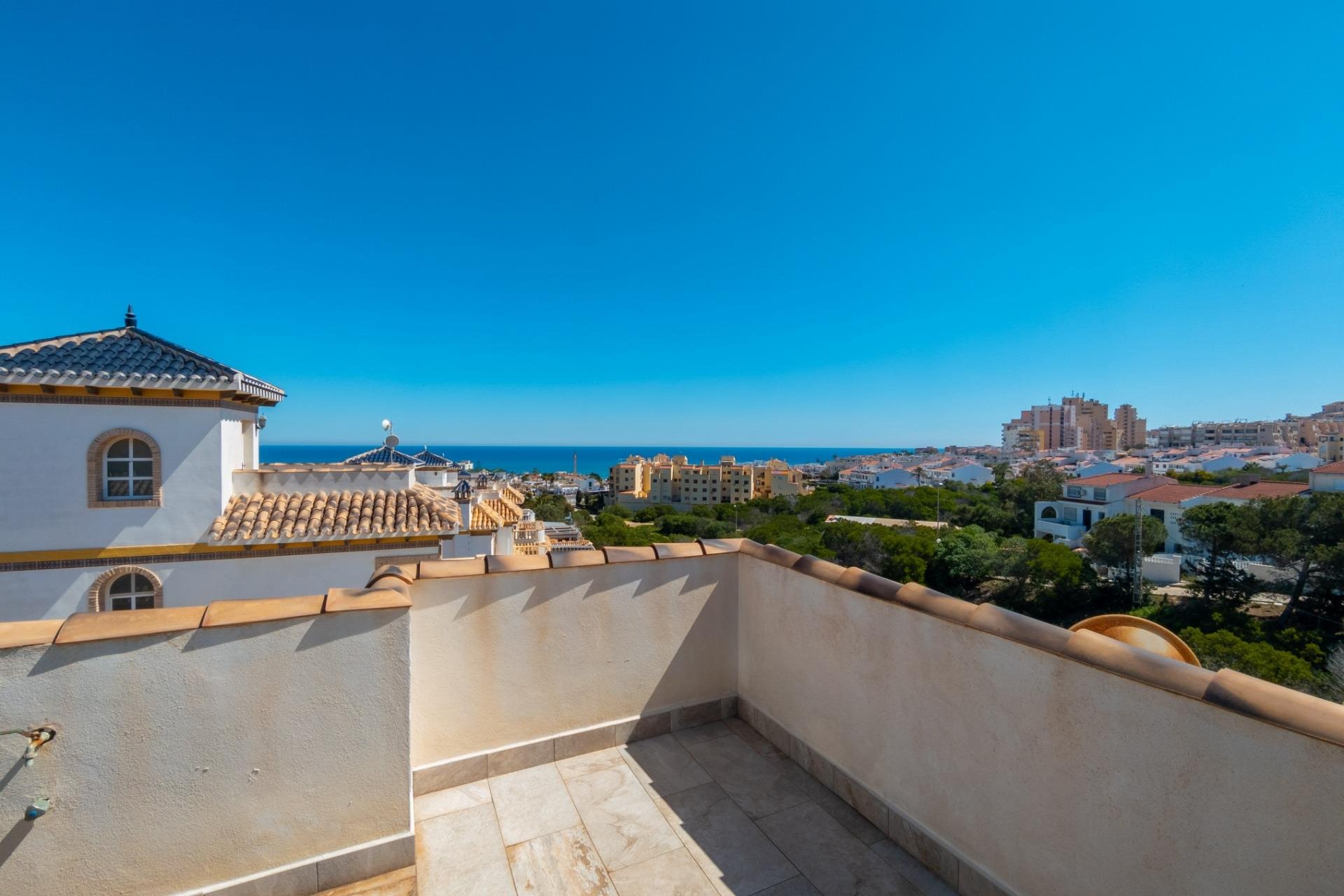 Revente - Villa -
Torrevieja - La Mata