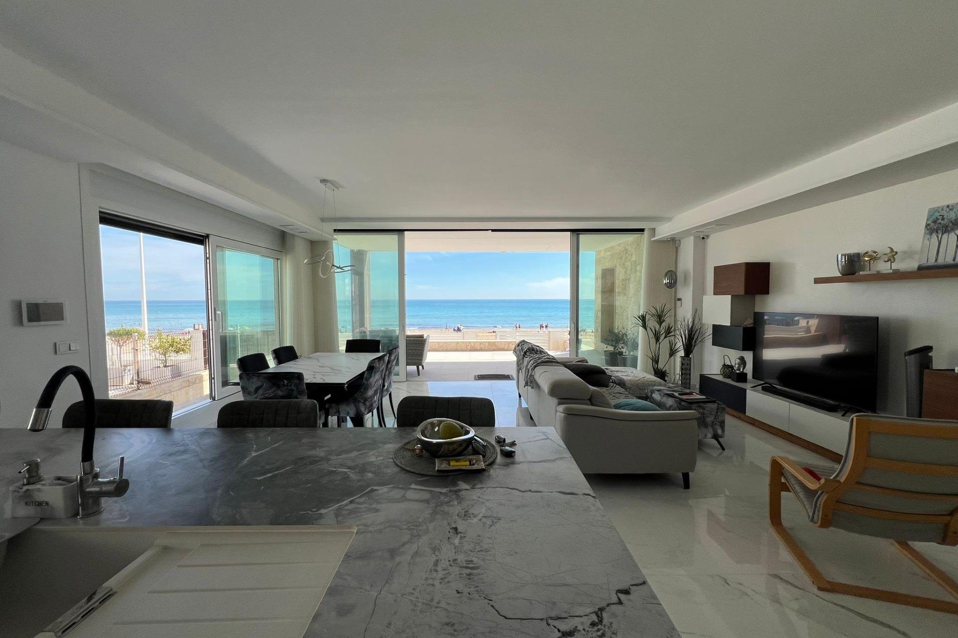 Revente - Villa -
Torrevieja - La Mata