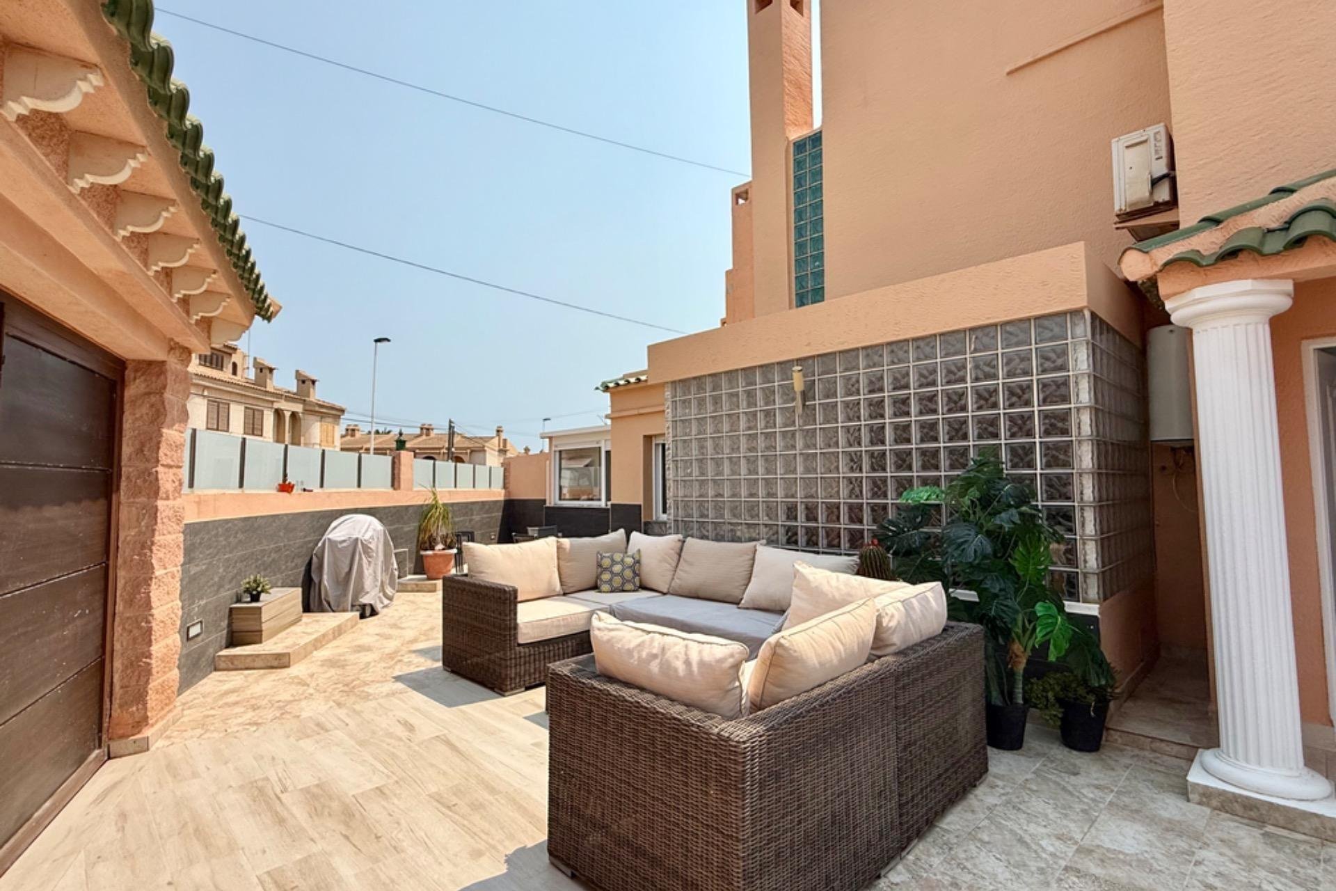 Revente - Villa -
Torrevieja - Los Frutales