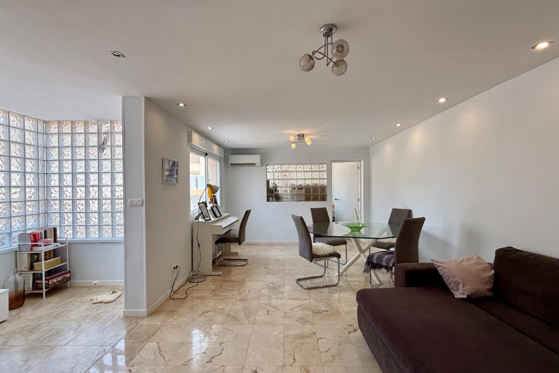 Revente - Villa -
Torrevieja - Los Frutales