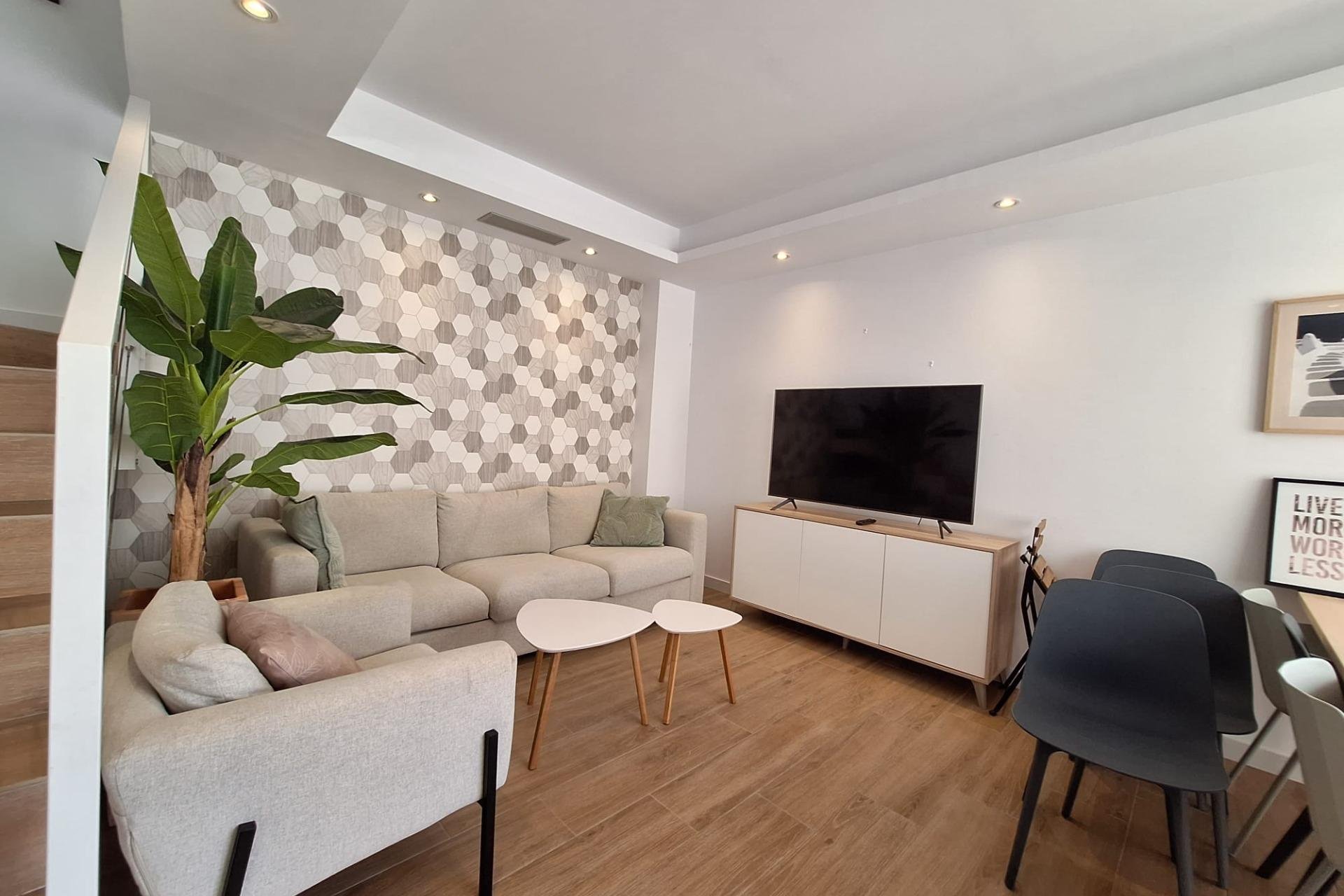 Revente - Villa -
Torrevieja - Los Frutales
