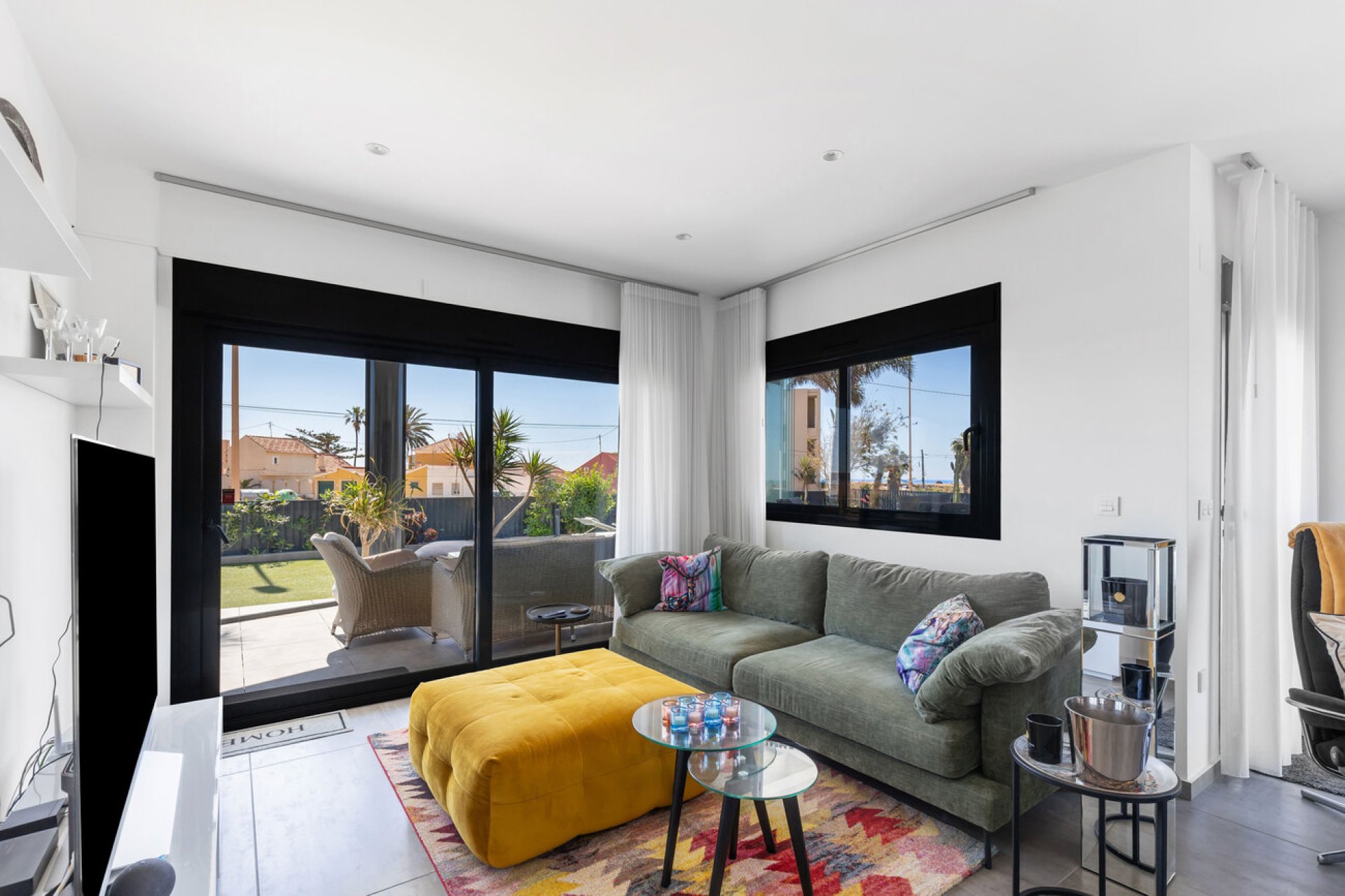 Revente - Villa -
Torrevieja - Rosaleda