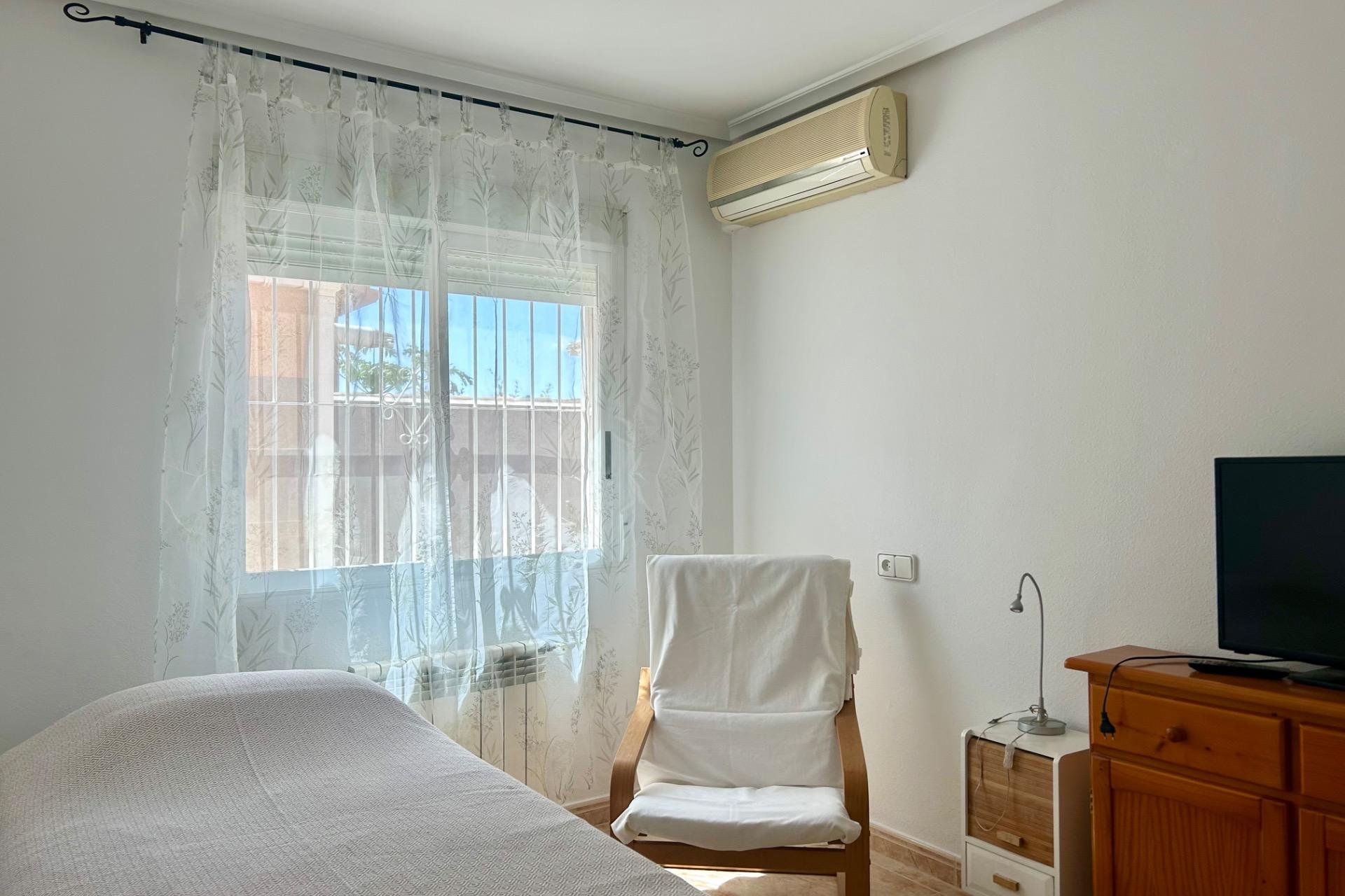 Revente - Villa -
Torrevieja - San Luis