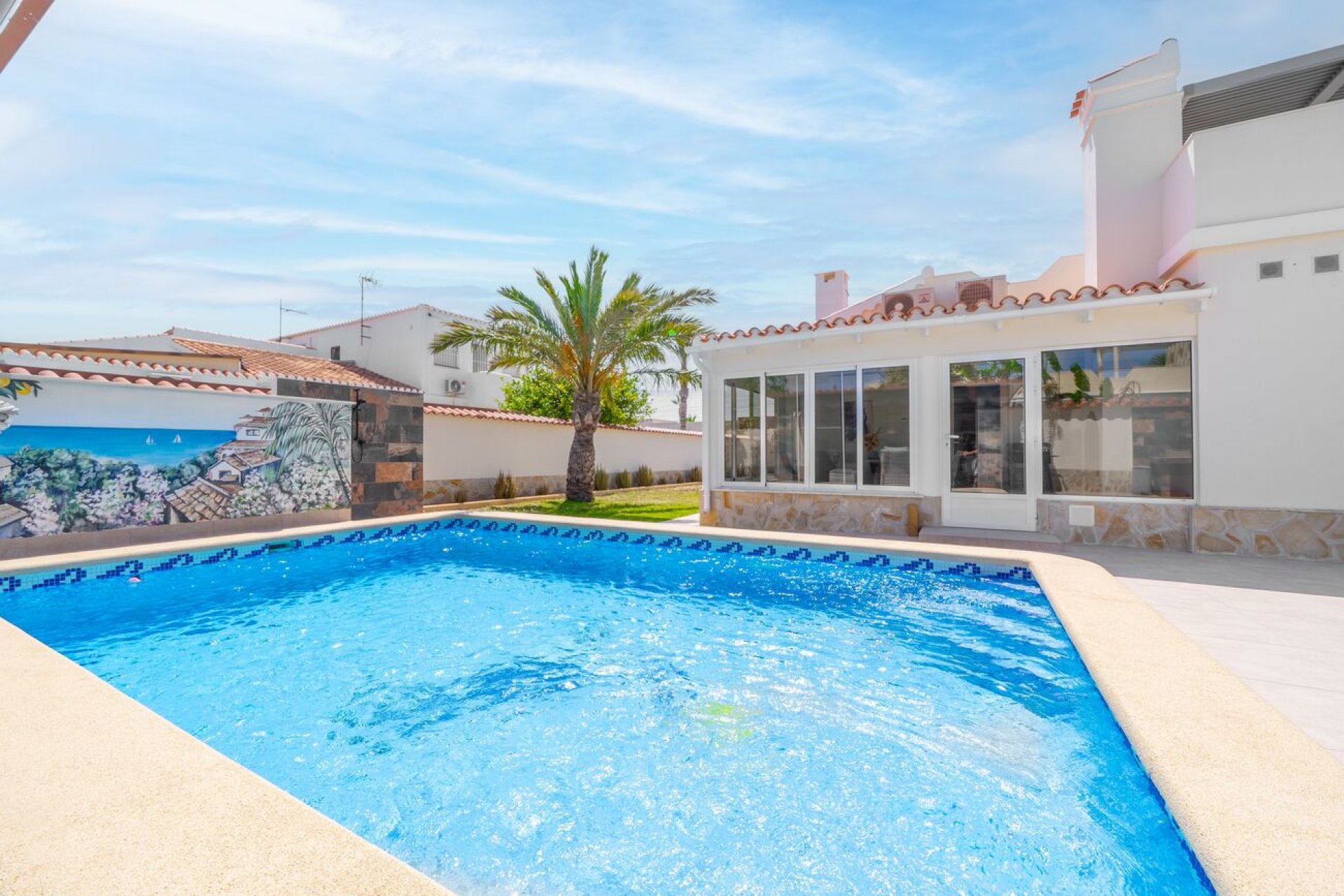 Revente - Villa -
Torrevieja - Torreta