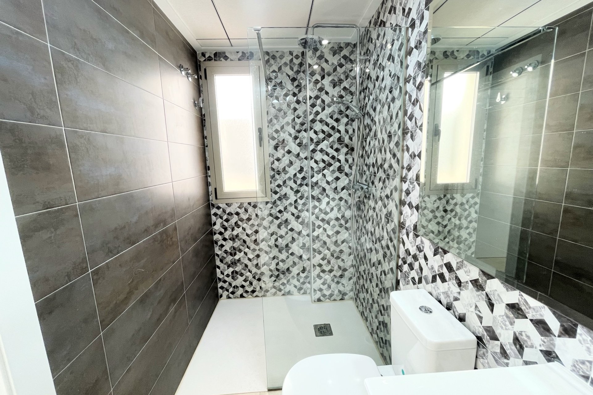 Revente - Villa -
Villamartin - Costa Blanca