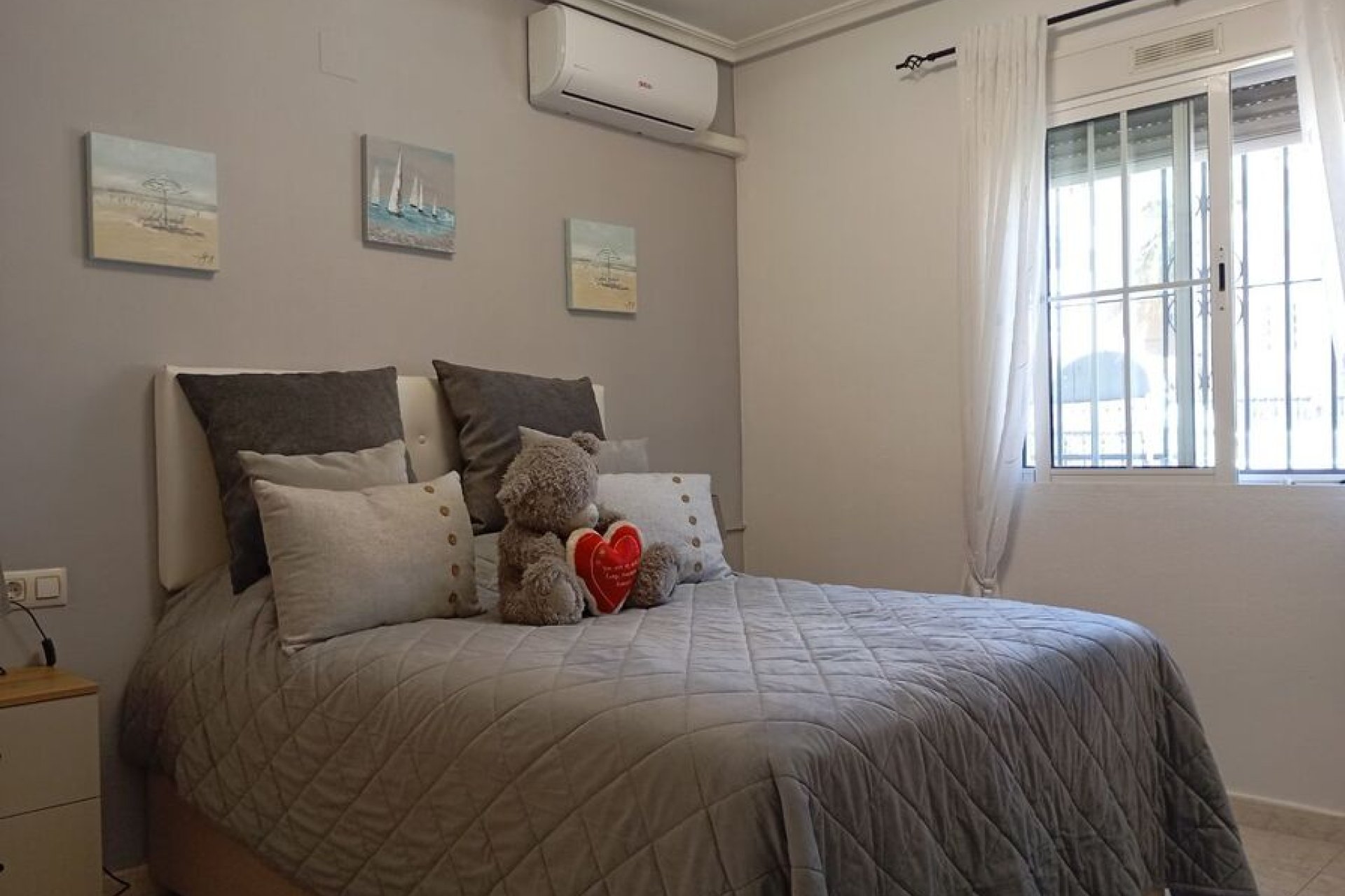 Revente - Villa -
Villamartin - Costa Blanca