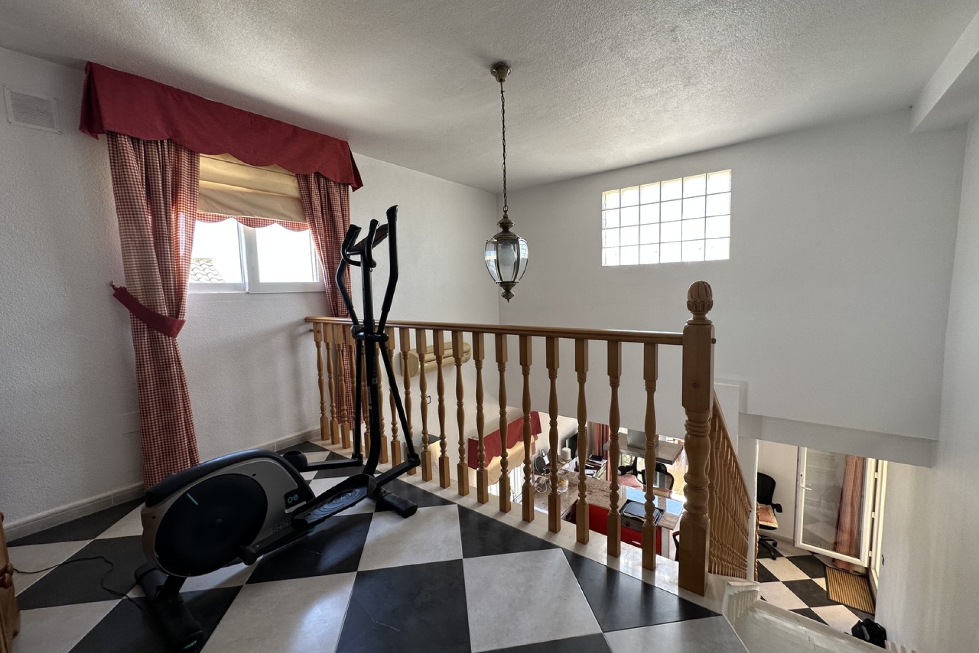 Revente - Villa -
Villamartin - Costa Blanca