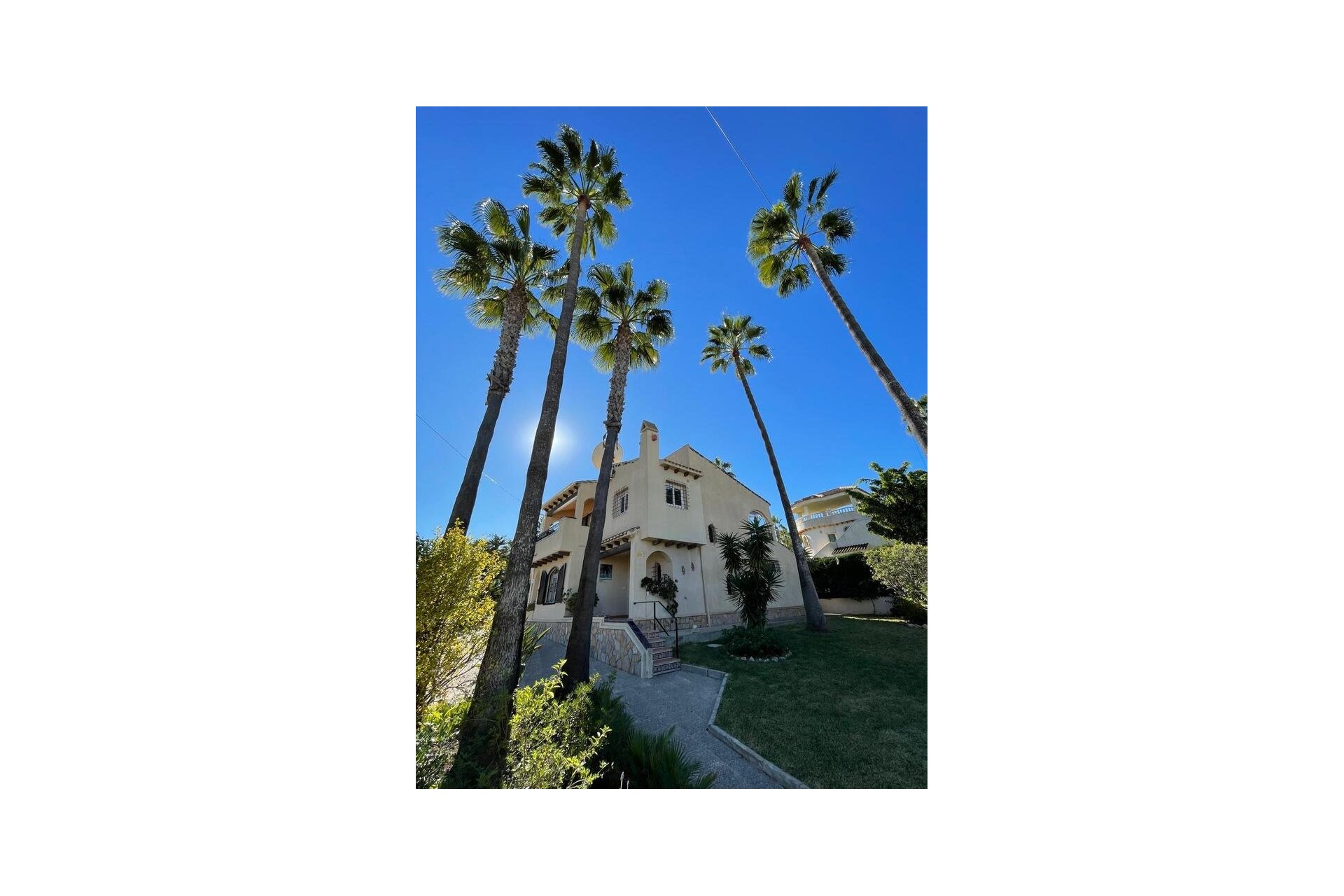 Revente - Villa -
Villamartin - Costa Blanca