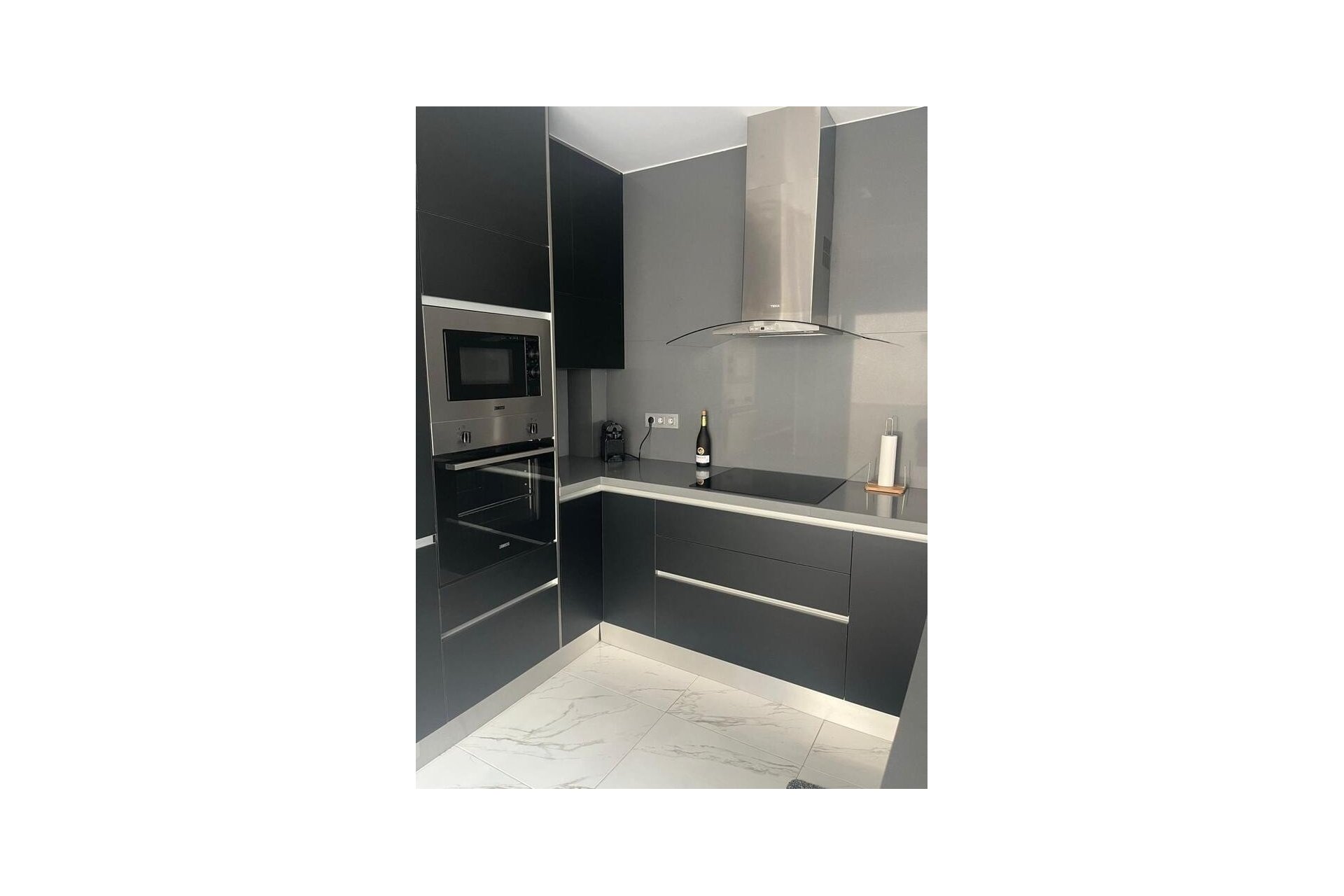 Revente - Villa -
Villamartin - Costa Blanca