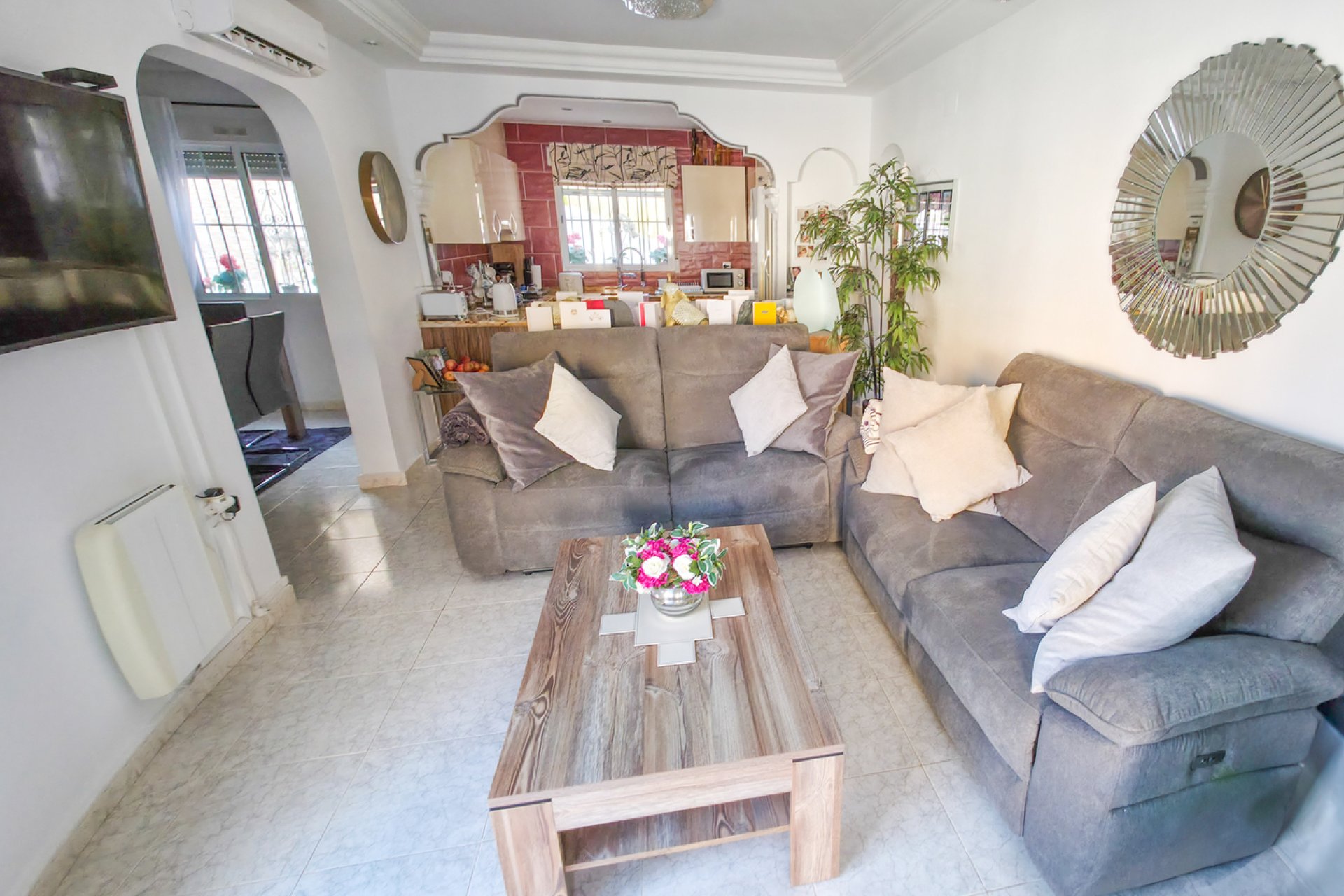 Revente - Villa -
Villamartin - Costa Blanca