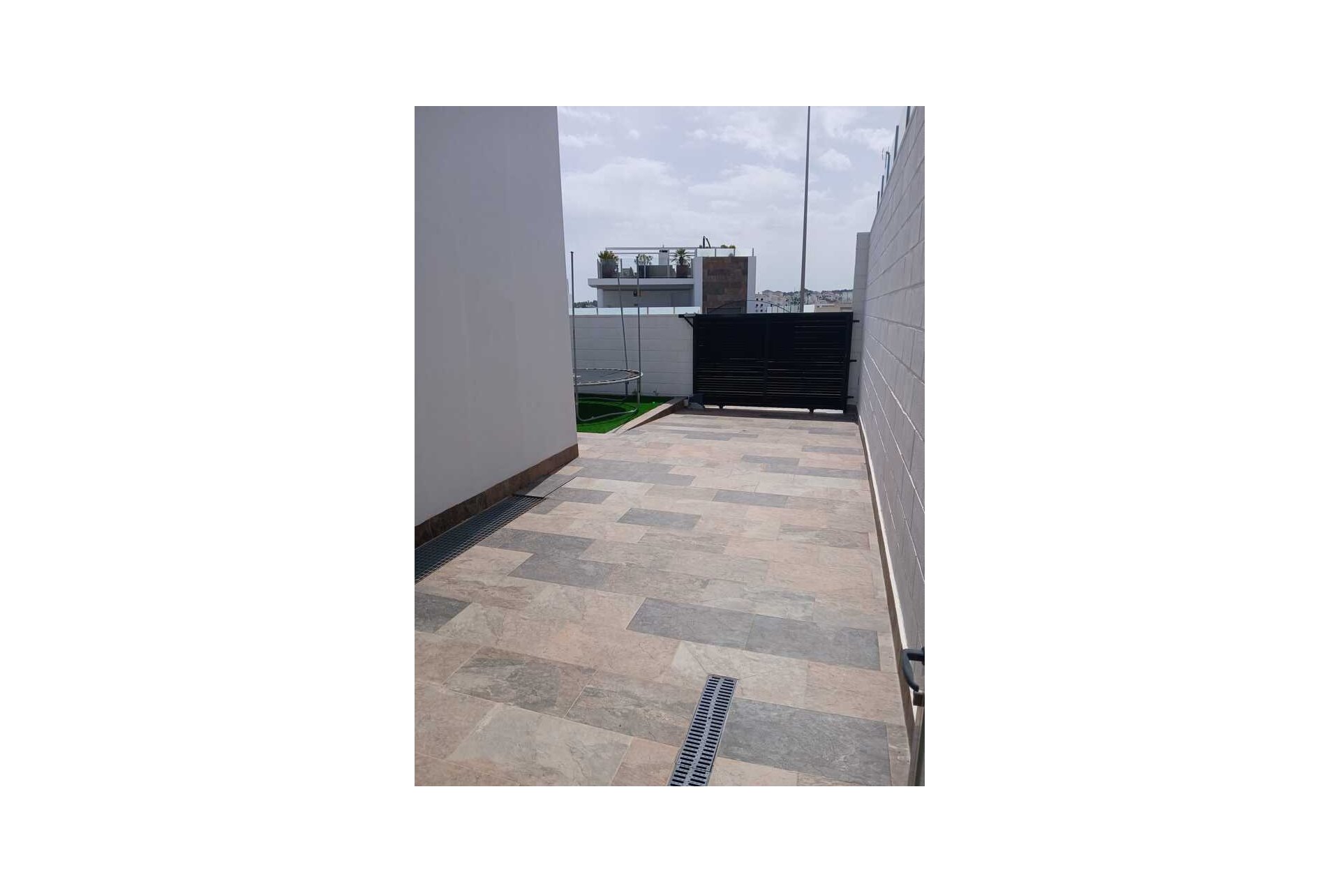 Revente - Villa -
Villamartin - Costa Blanca