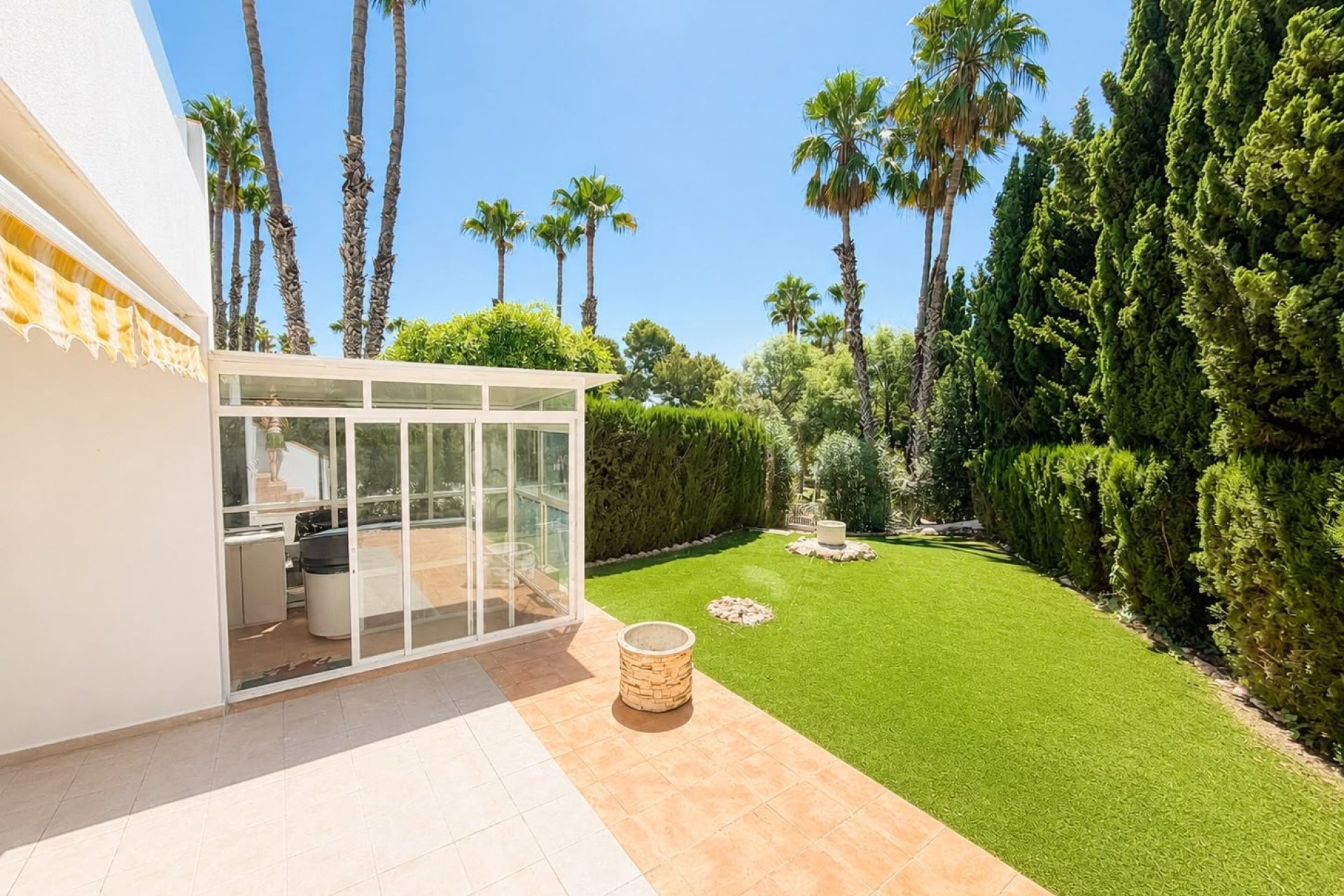 Revente - Villa -
Villamartin - Costa Blanca