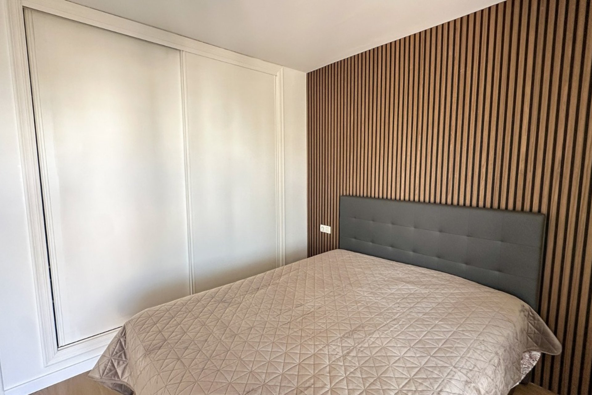 Revente - Villa -
Villamartin - Costa Blanca