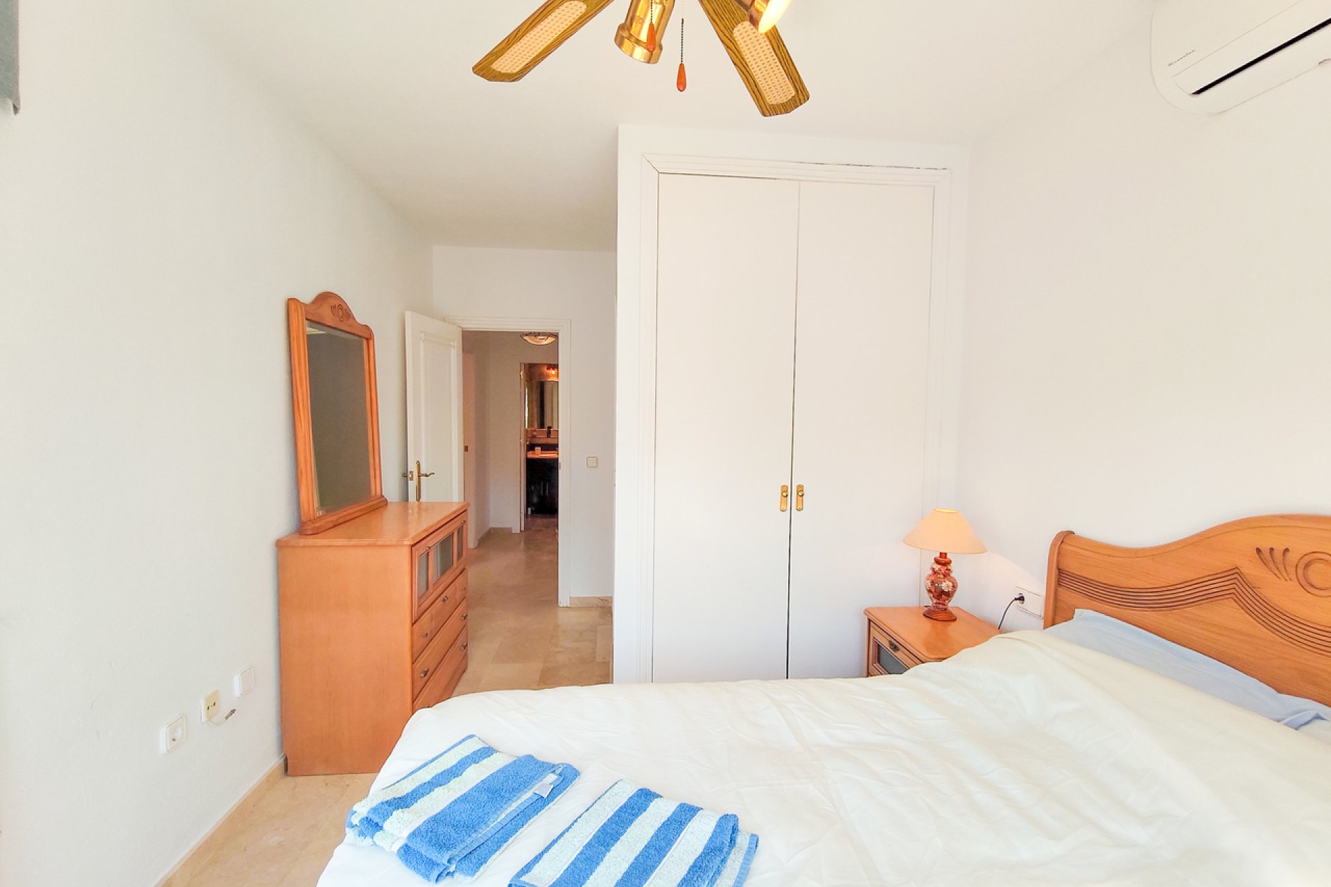 Revente - Villa -
Villamartin - Costa Blanca