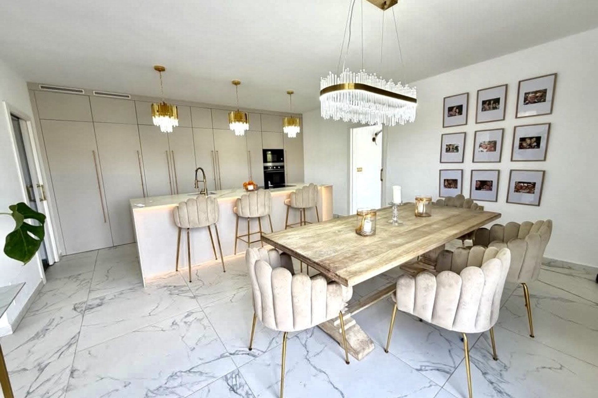 Revente - Villa -
Villamartin - Costa Blanca