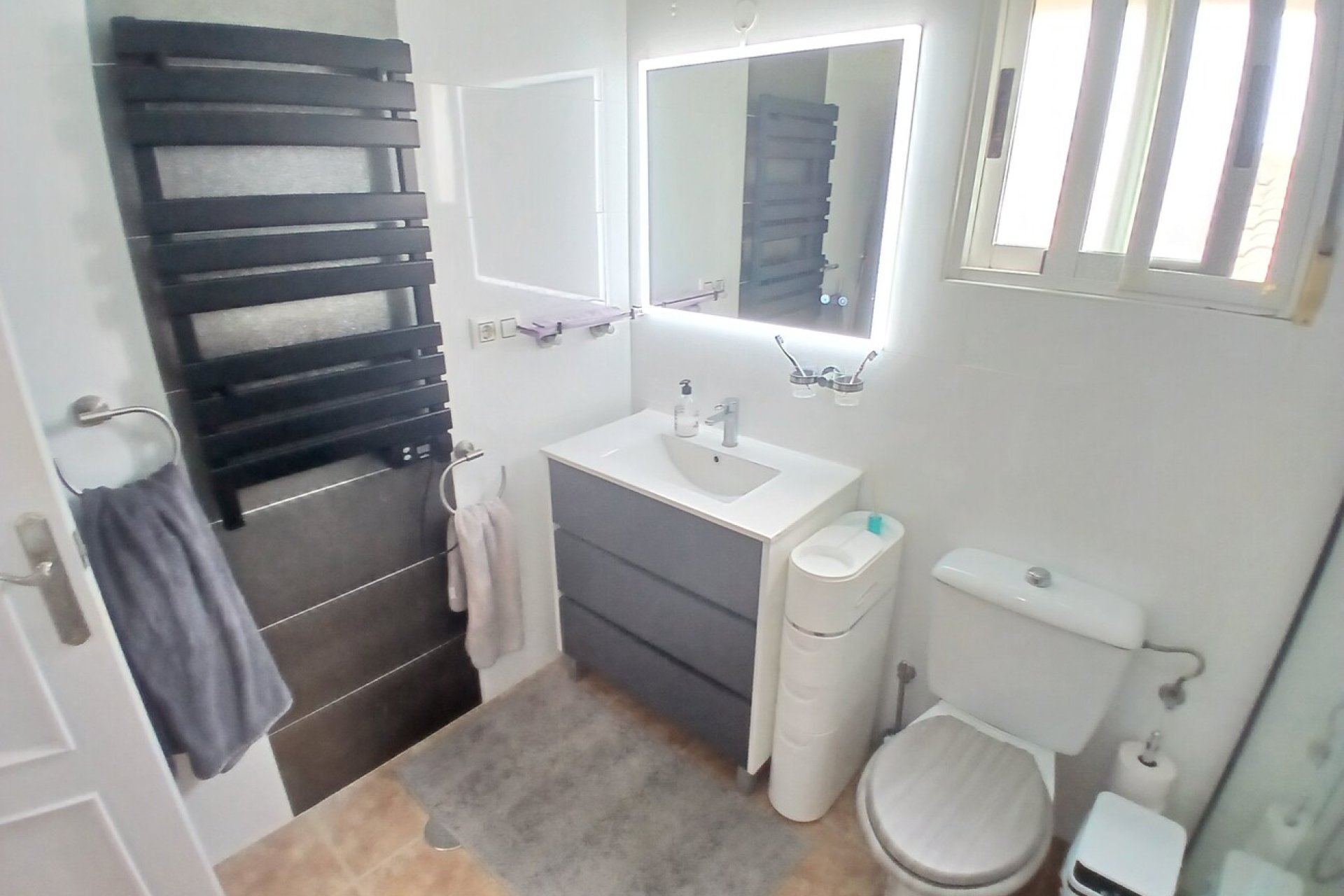 Revente - Villa -
Villamartin - Costa Blanca