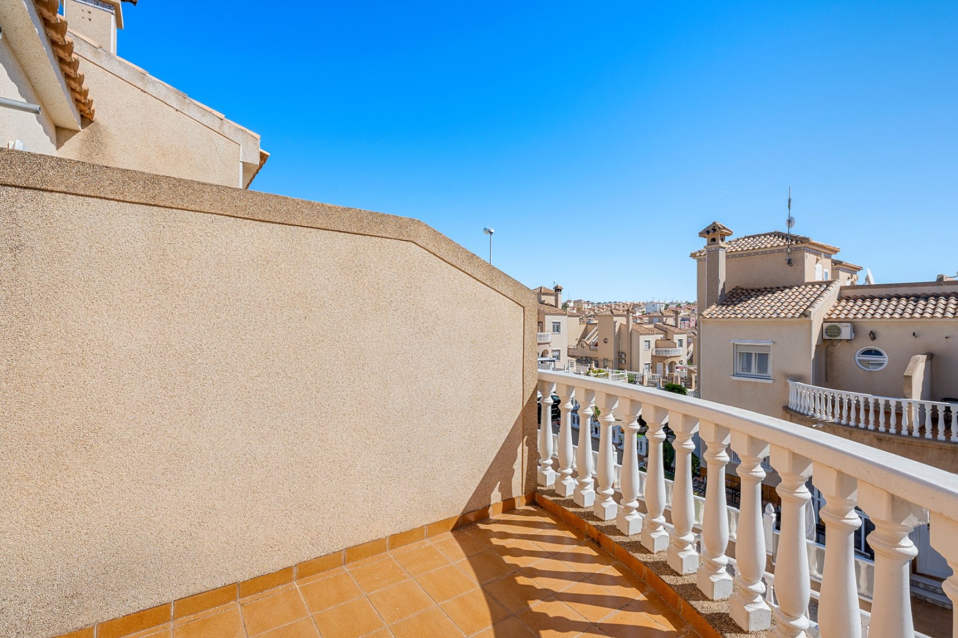 Revente - Villa -
Villamartin - Costa Blanca