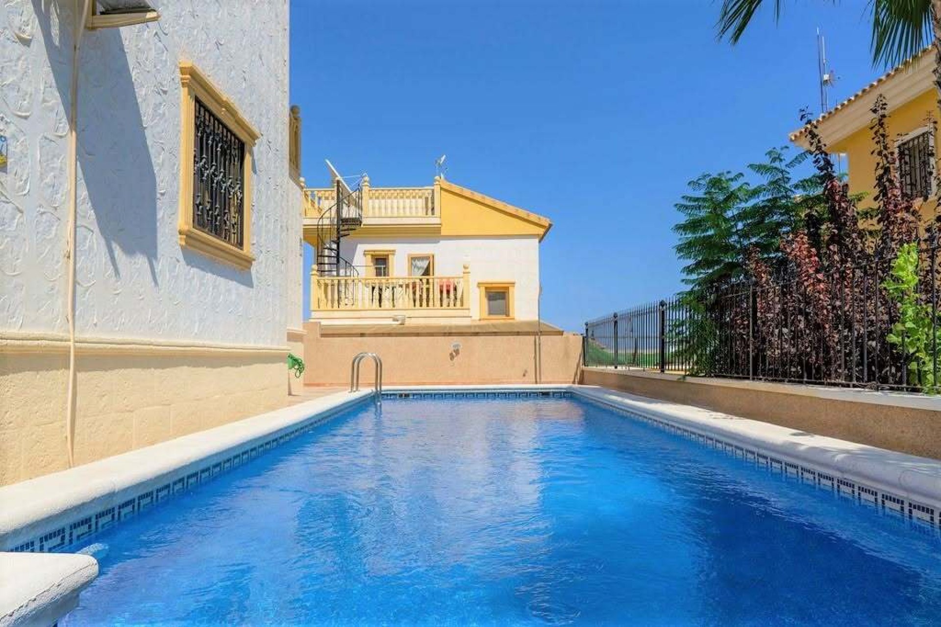Revente - Villa -
Villamartin - Las Filipinas