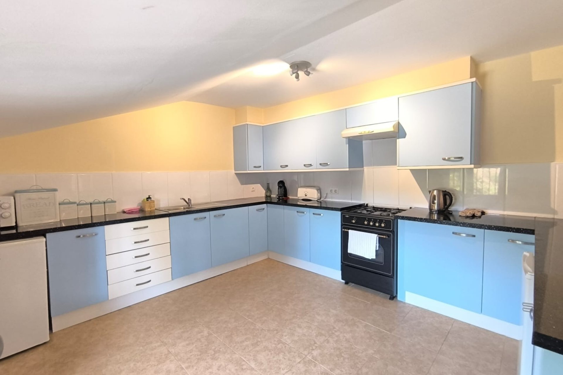 Revente - Villa -
Villena - Inland