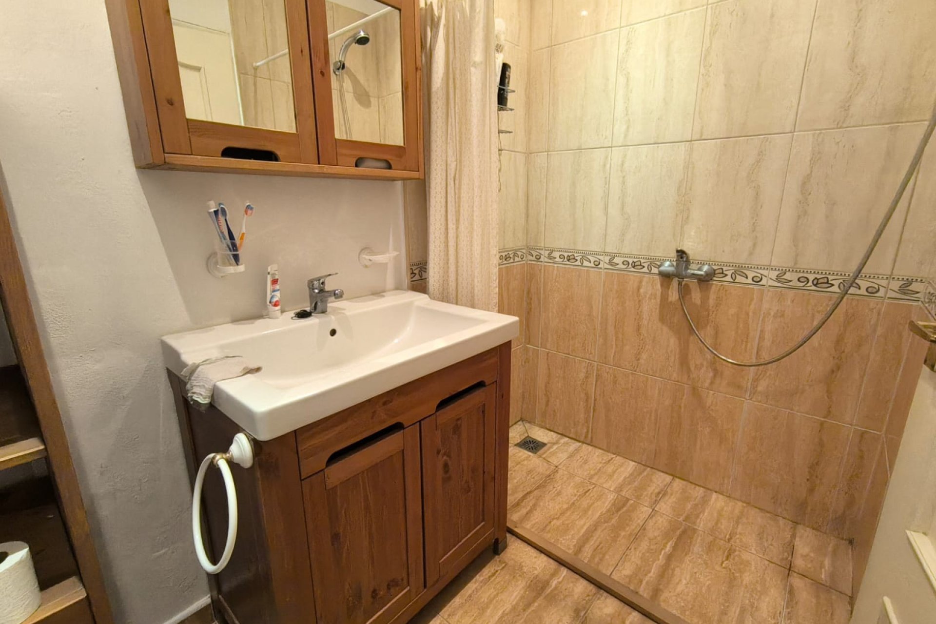 Revente - Villa -
Villena - Inland