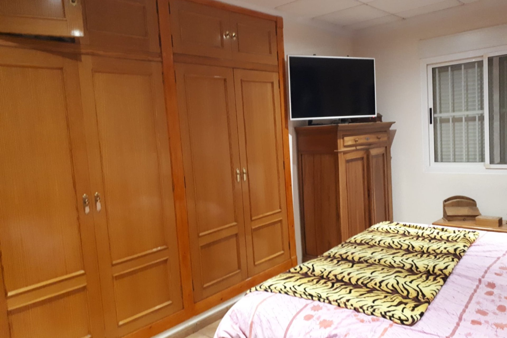 Revente - Villa -
Villena - Inland