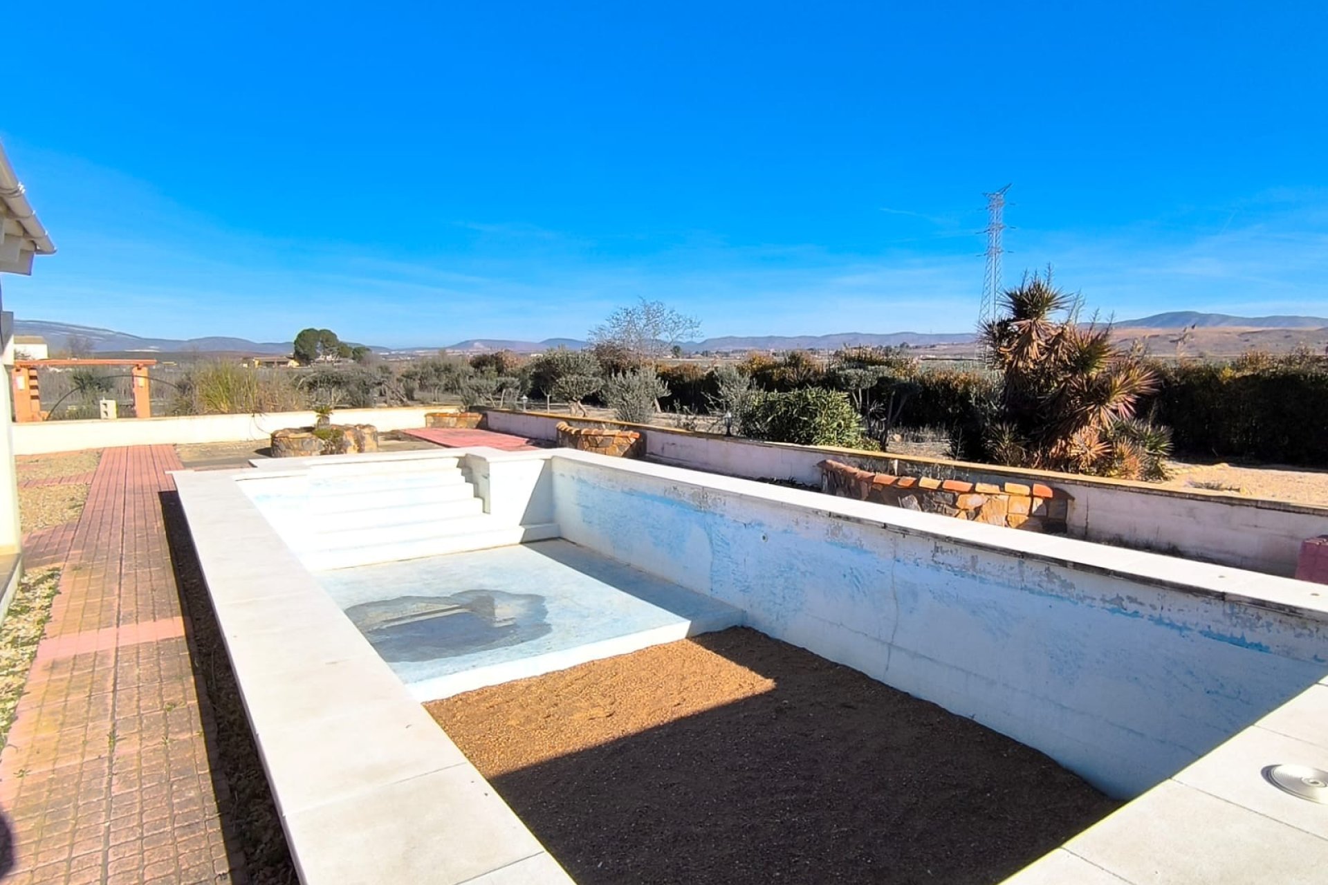 Revente - Villa -
Villena - Inland