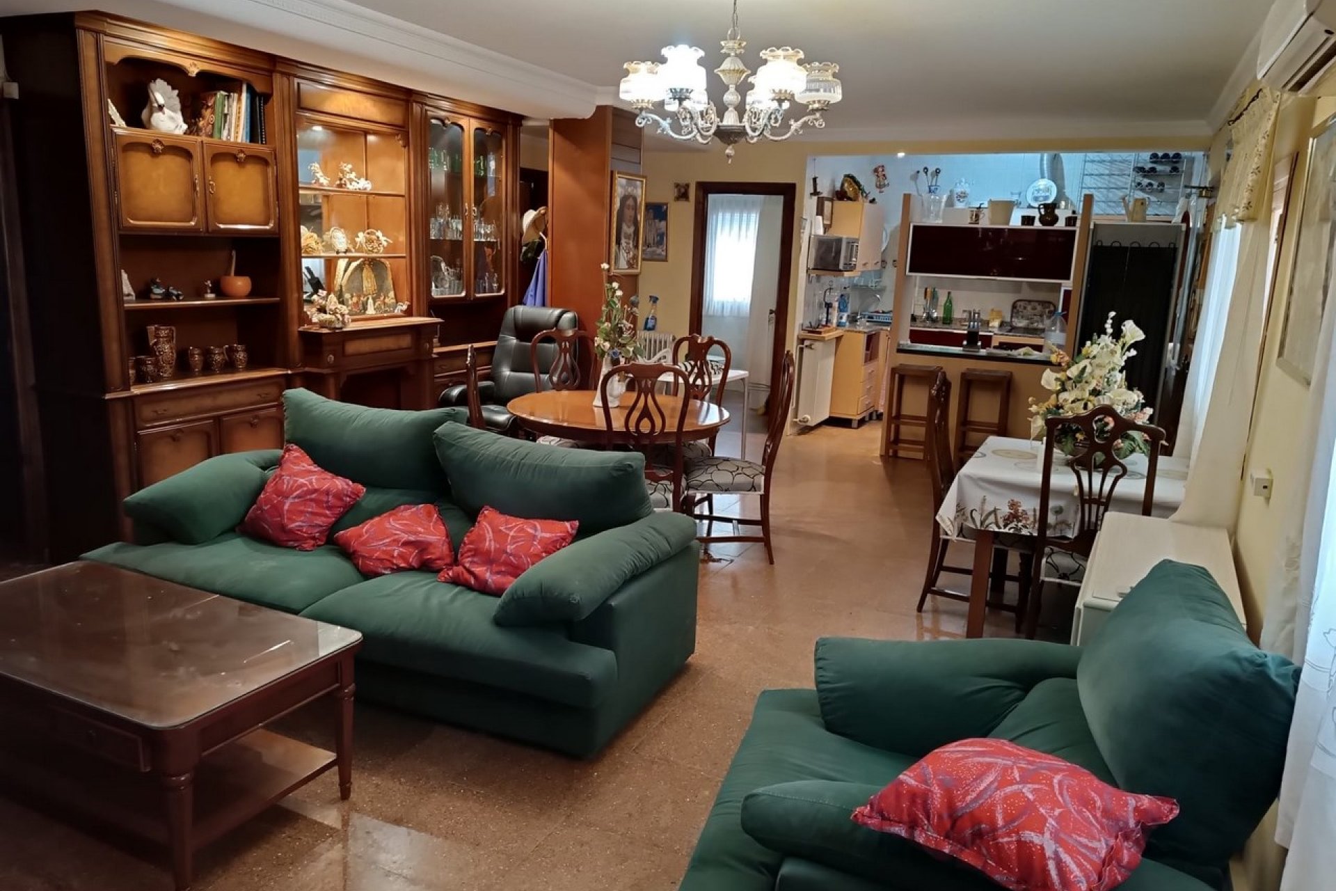 Revente - Villa -
Yecla - Inland