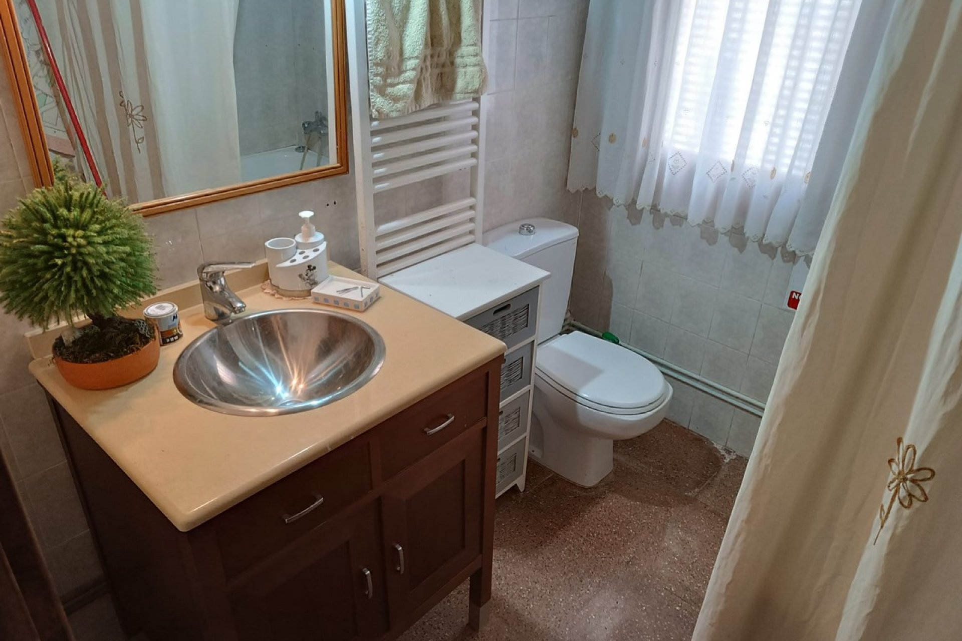 Revente - Villa -
Yecla - Inland