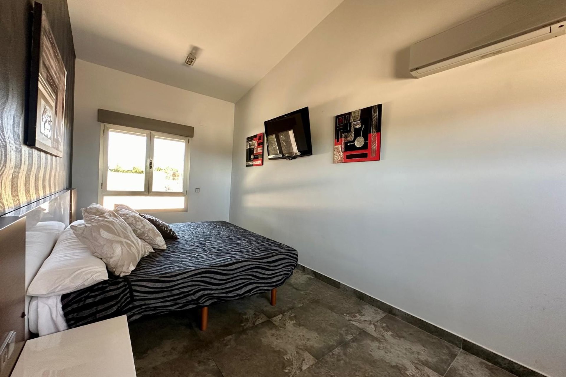 Revente - Villa -
Yecla - Inland