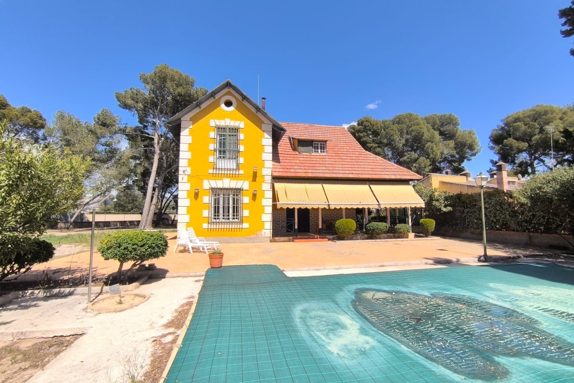 Revente - Villa -
Yecla - Inland