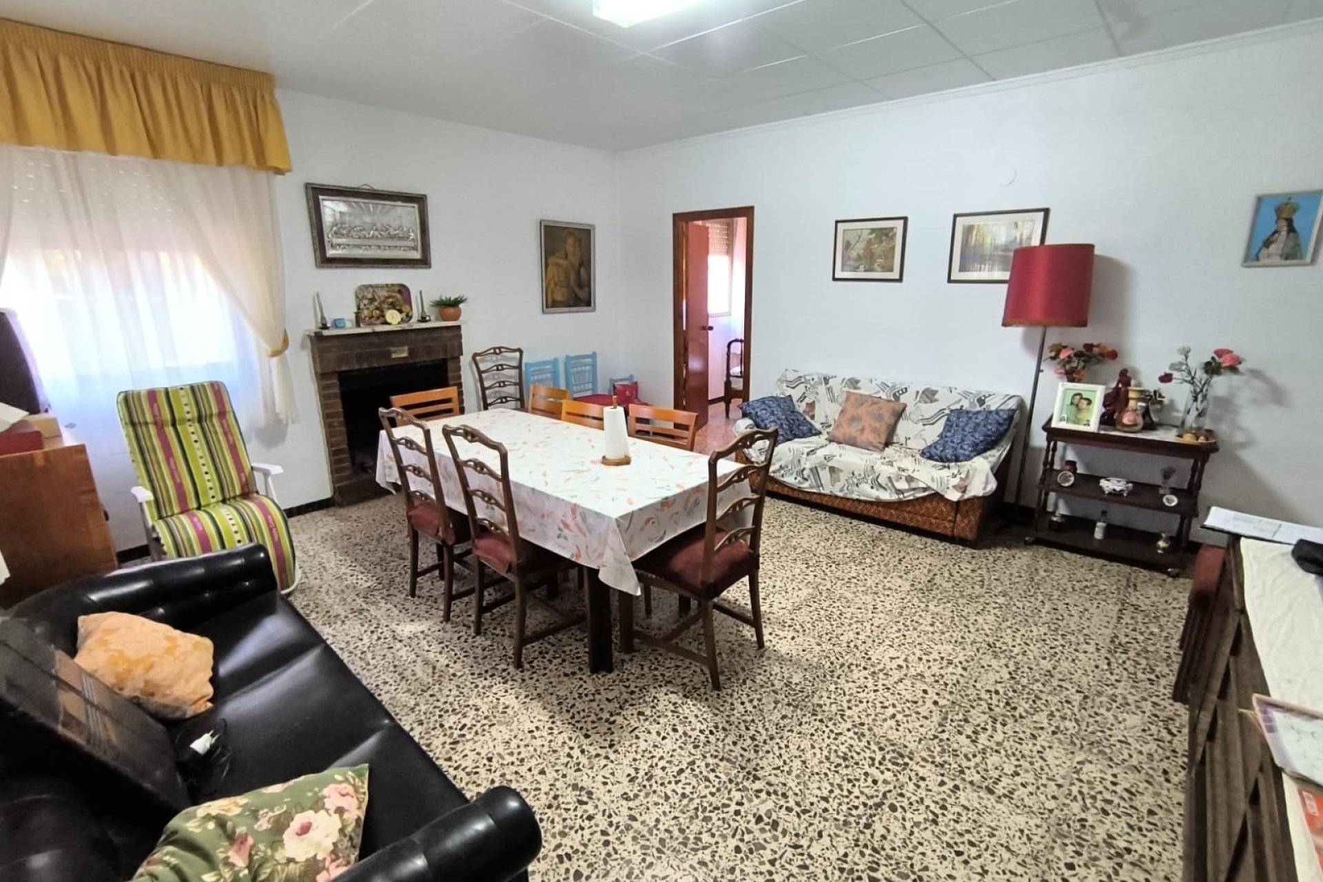 Revente - Villa -
Yecla - Inland
