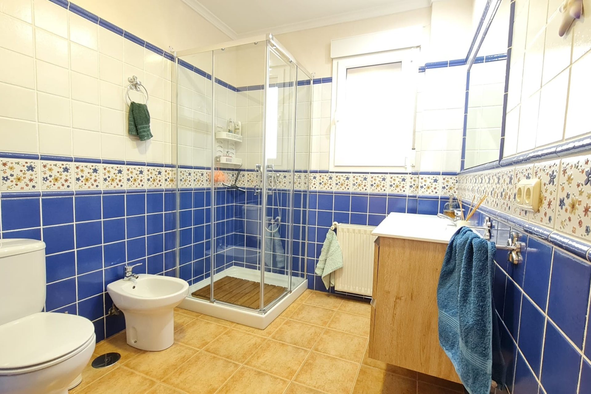 Revente - Villa -
Yecla - Inland