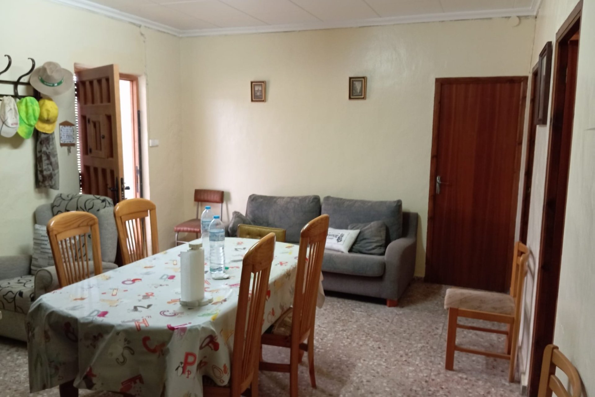 Revente - Villa -
Yecla - Inland