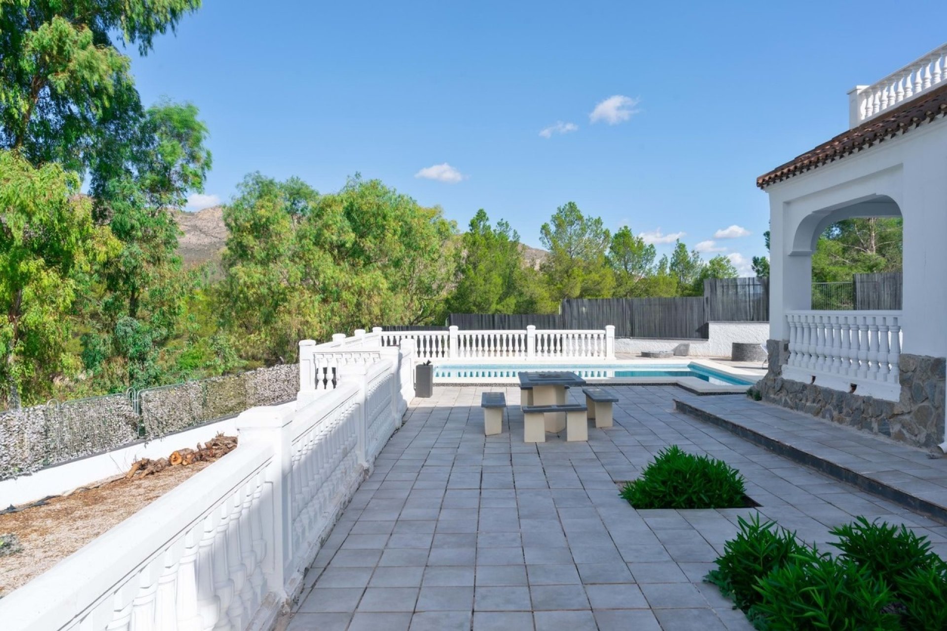 Revente - Villa -
Yecla - Inland