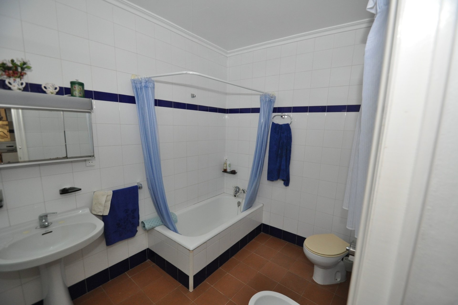 Revente - Villa -
Yecla - Inland