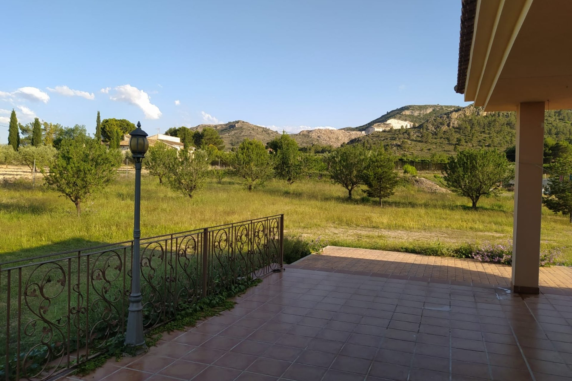 Revente - Villa -
Yecla - Inland