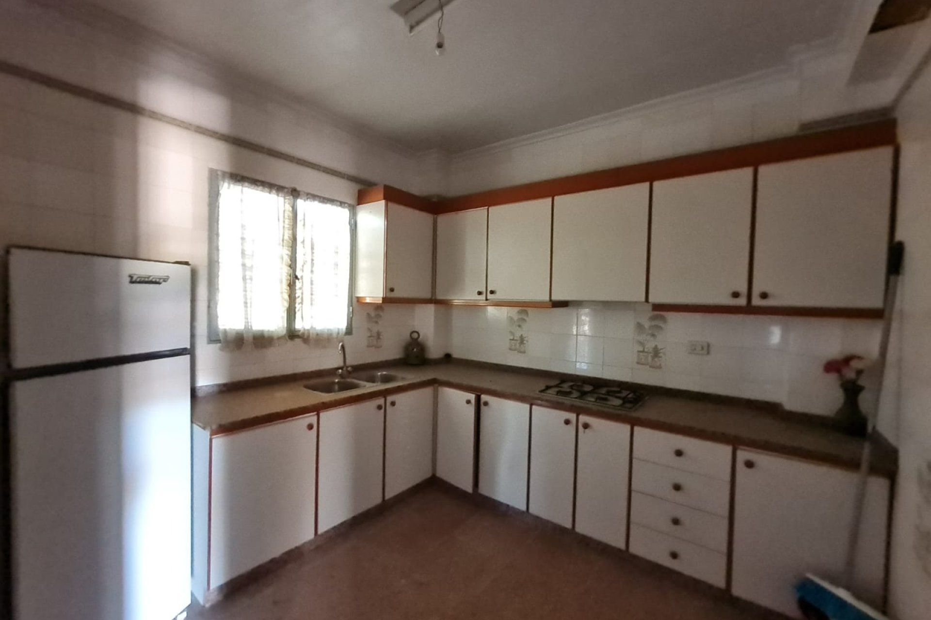 Revente - Villa -
Yecla - Inland