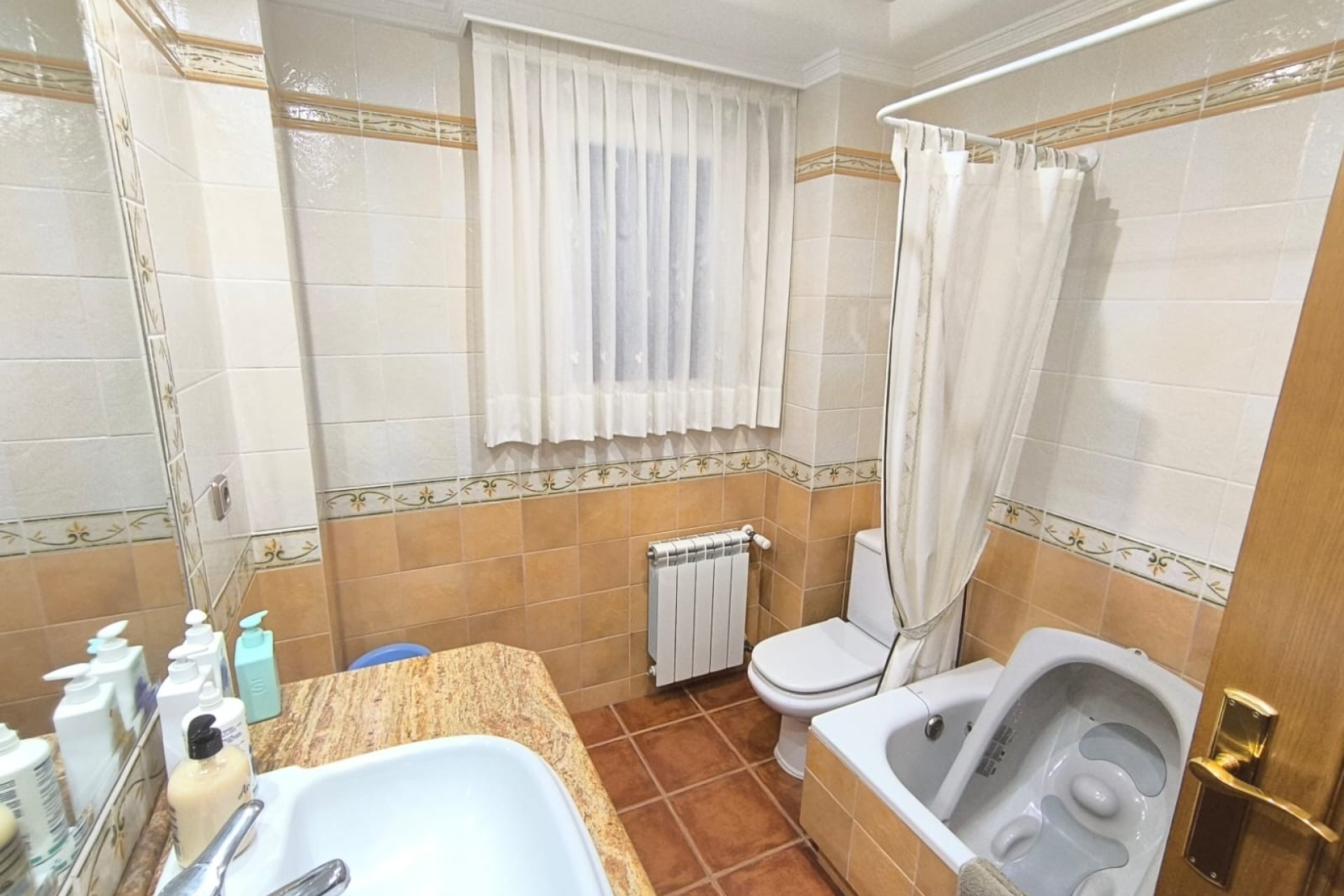 Revente - Villa -
Yecla - Inland