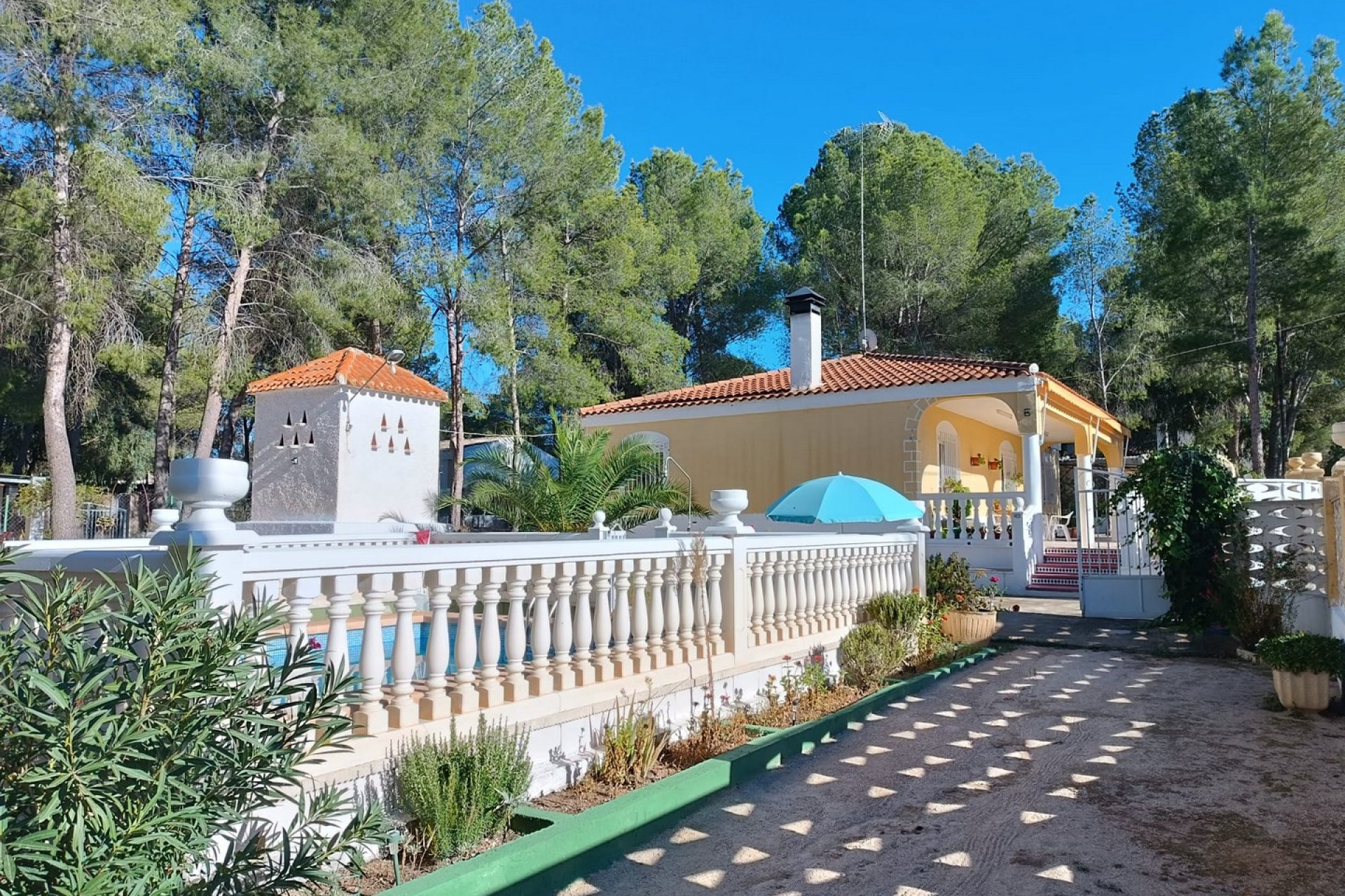 Revente - Villa -
Yecla - Inland